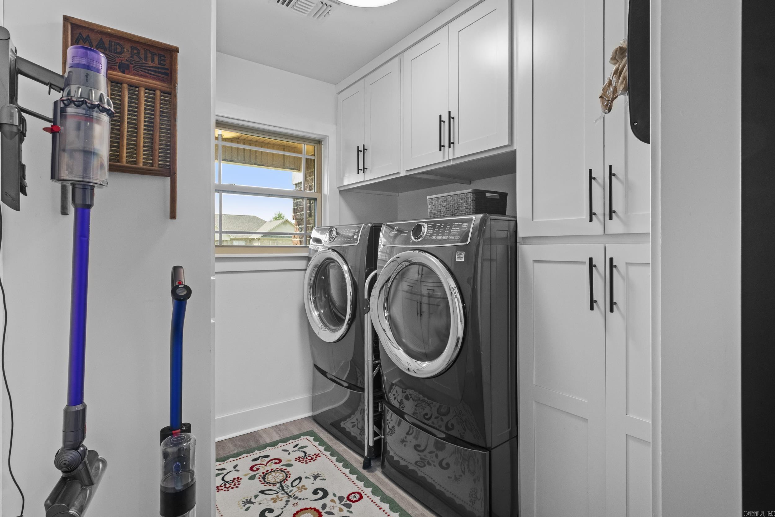 TIFFANY ESTATES - Residential