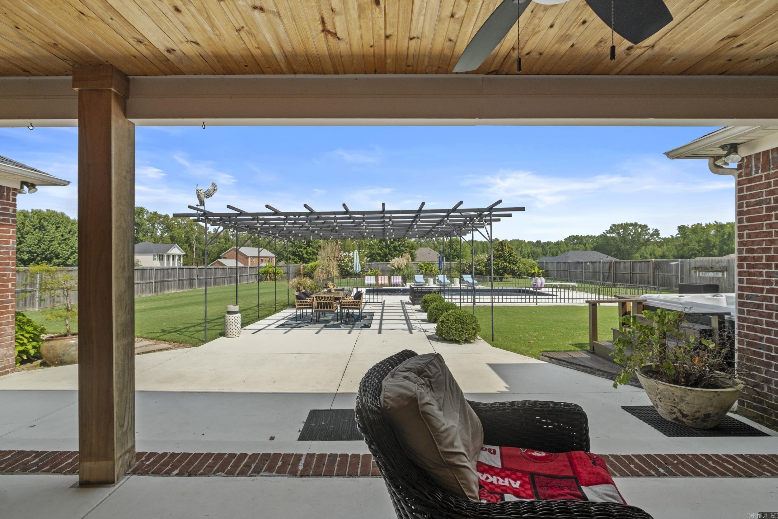 TIFFANY ESTATES - Residential