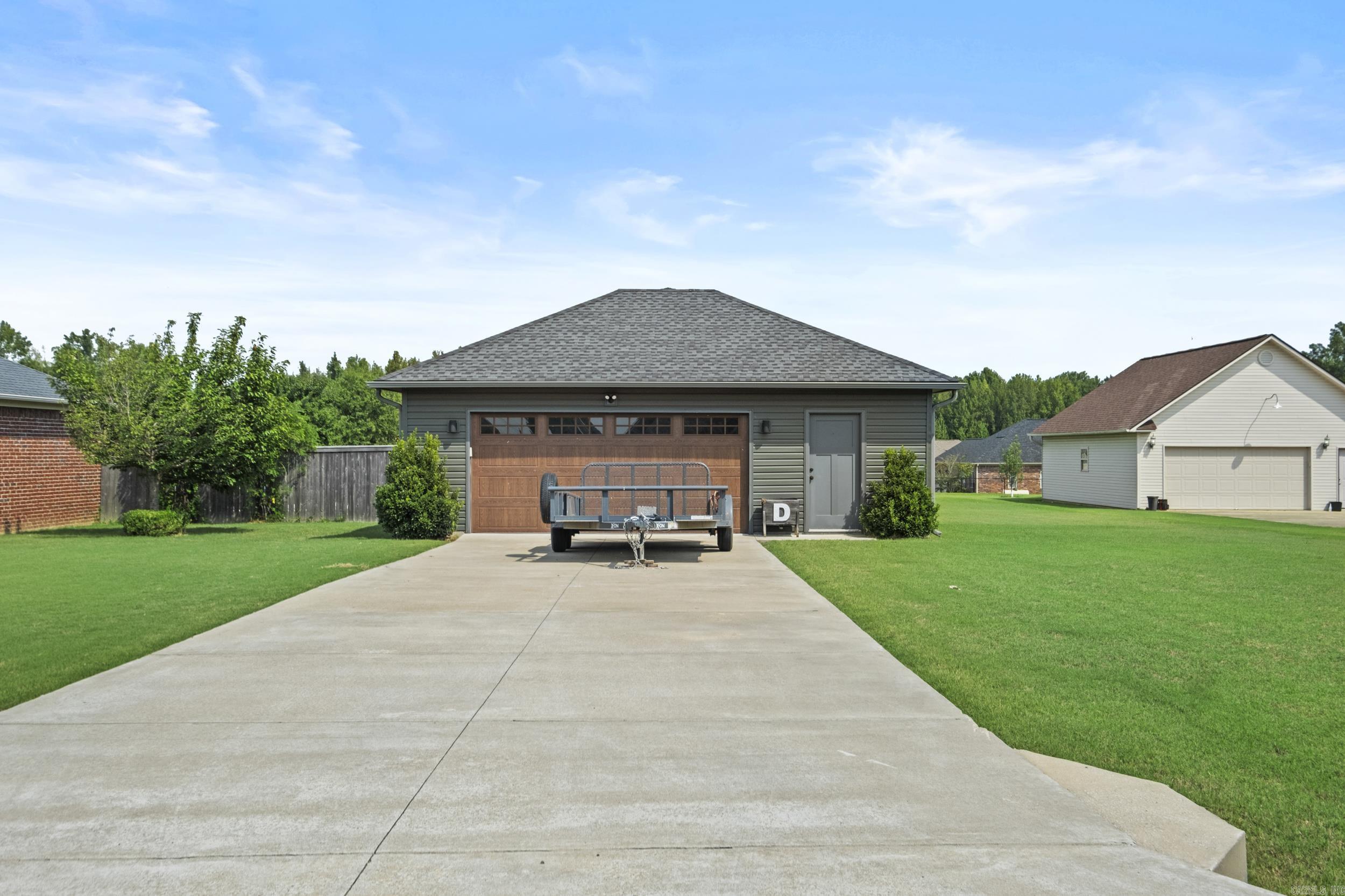 TIFFANY ESTATES - Residential