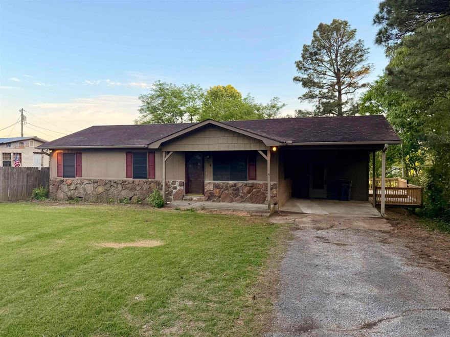 Newly remodeled stone and siding three-bedroom, one-bath home situated on a large lot with a carport and a beautiful backyard view. This move-in-ready property offers fresh updates throughout and plenty of outdoor space to enjoy. Seller is offering to pay closing costs up to $2500 and will provide a termite clearance letter, making this an excellent and affordable opportunity for buyers.