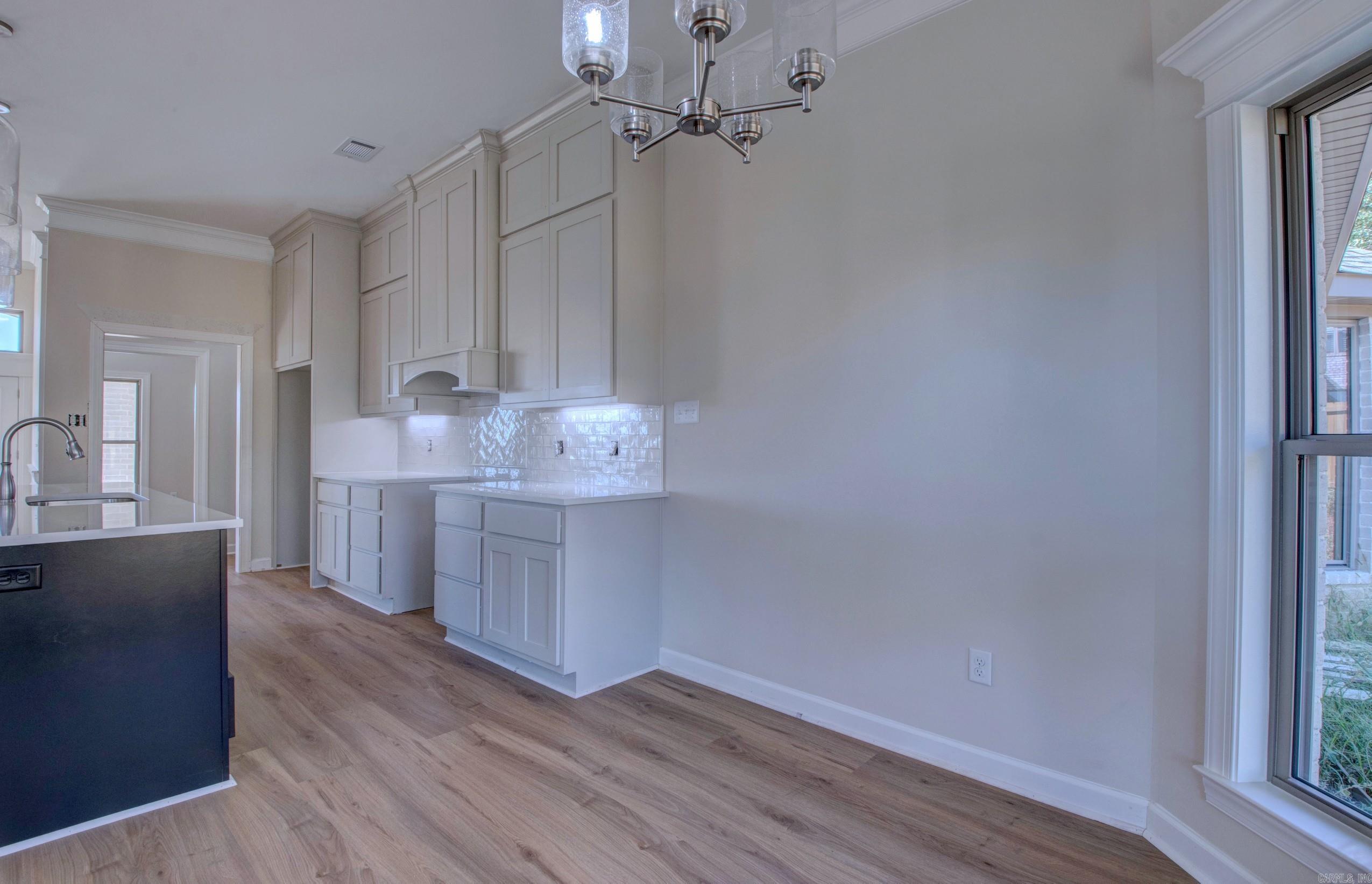 MAJESTIC POINTE - Residential