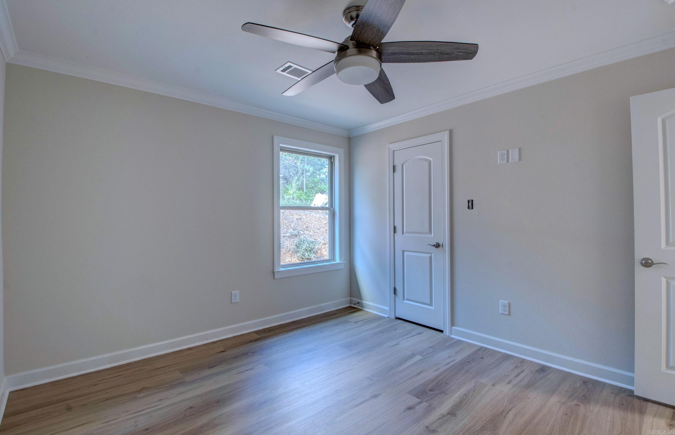 MAJESTIC POINTE - Residential