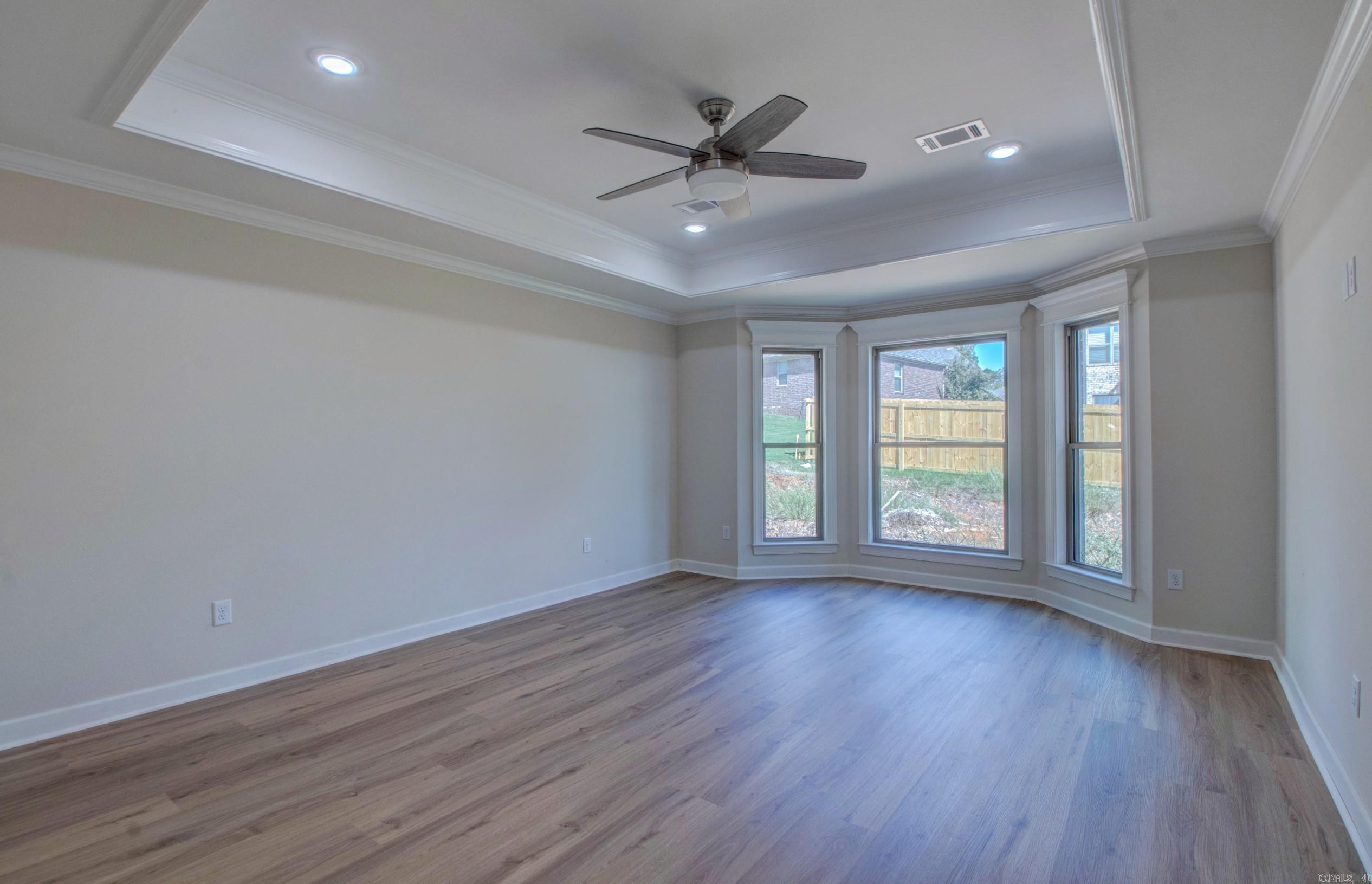 MAJESTIC POINTE - Residential