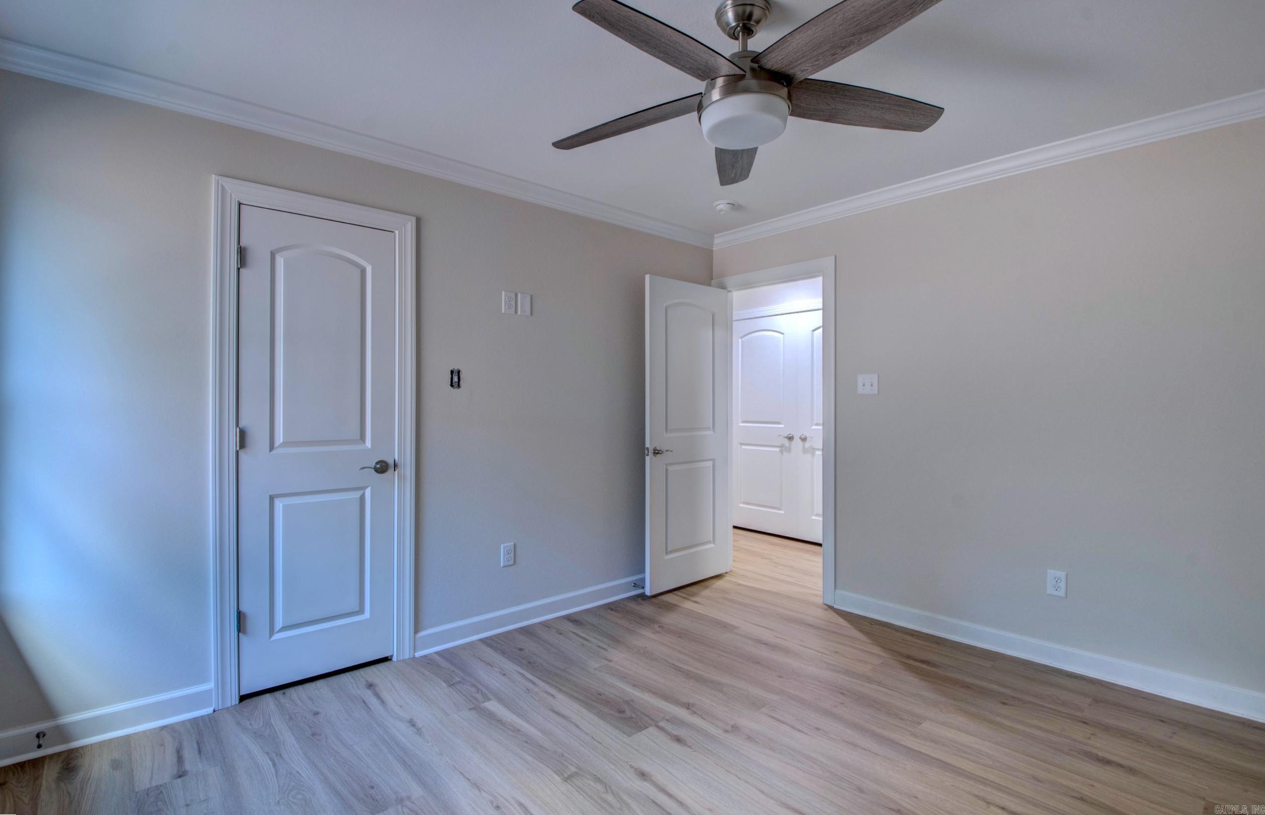 MAJESTIC POINTE - Residential