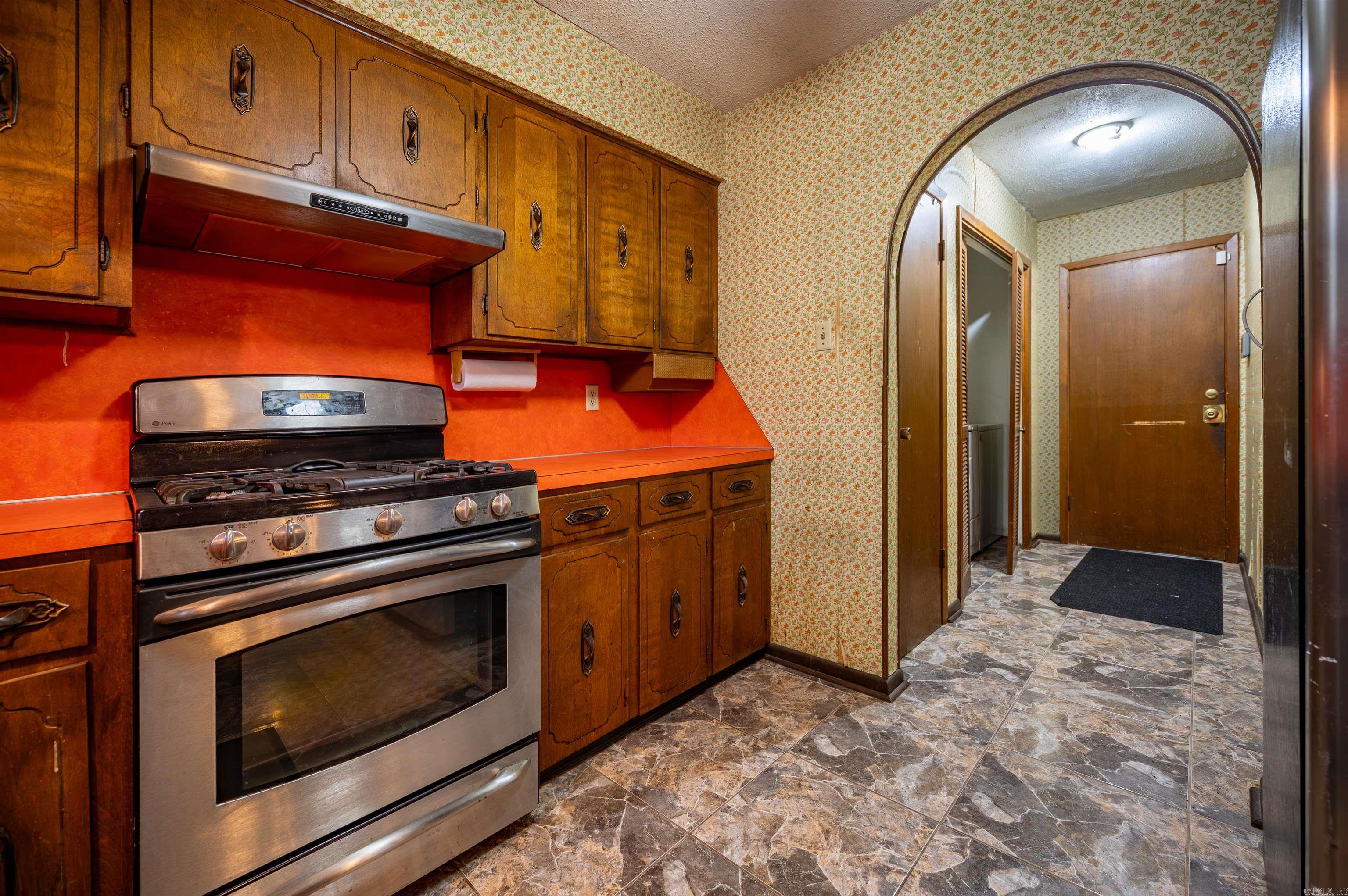 TWIN LAKES - Residential