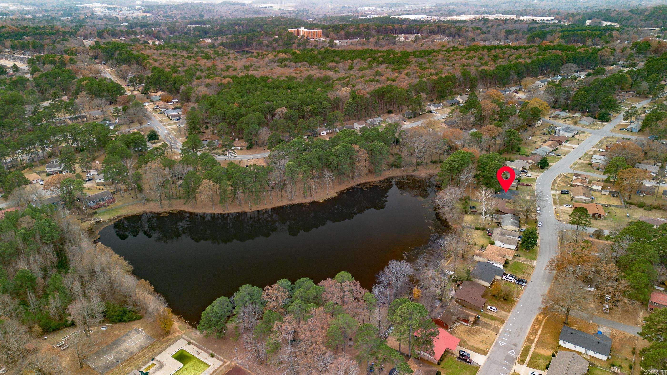 TWIN LAKES - Residential