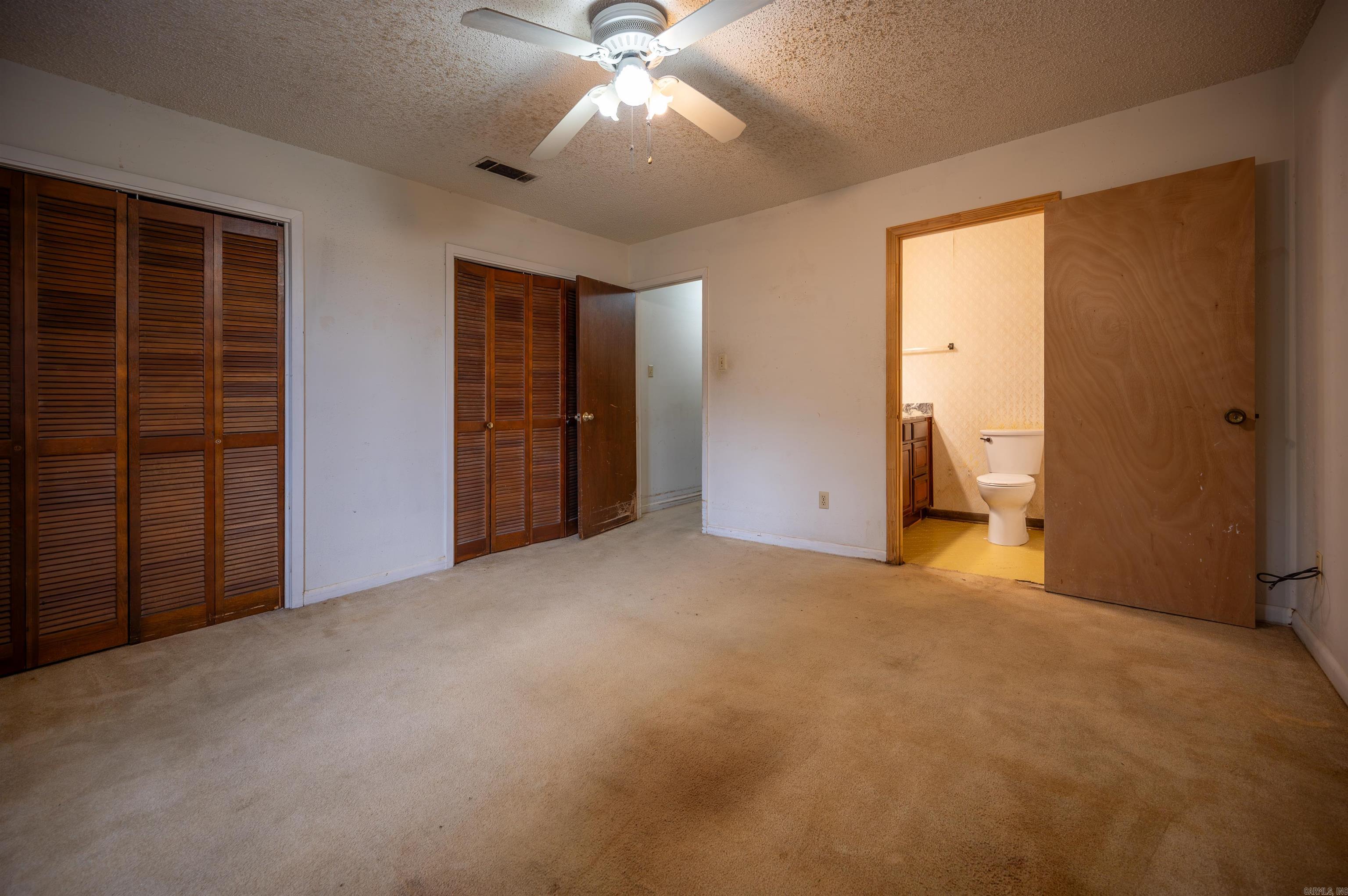 TWIN LAKES - Residential