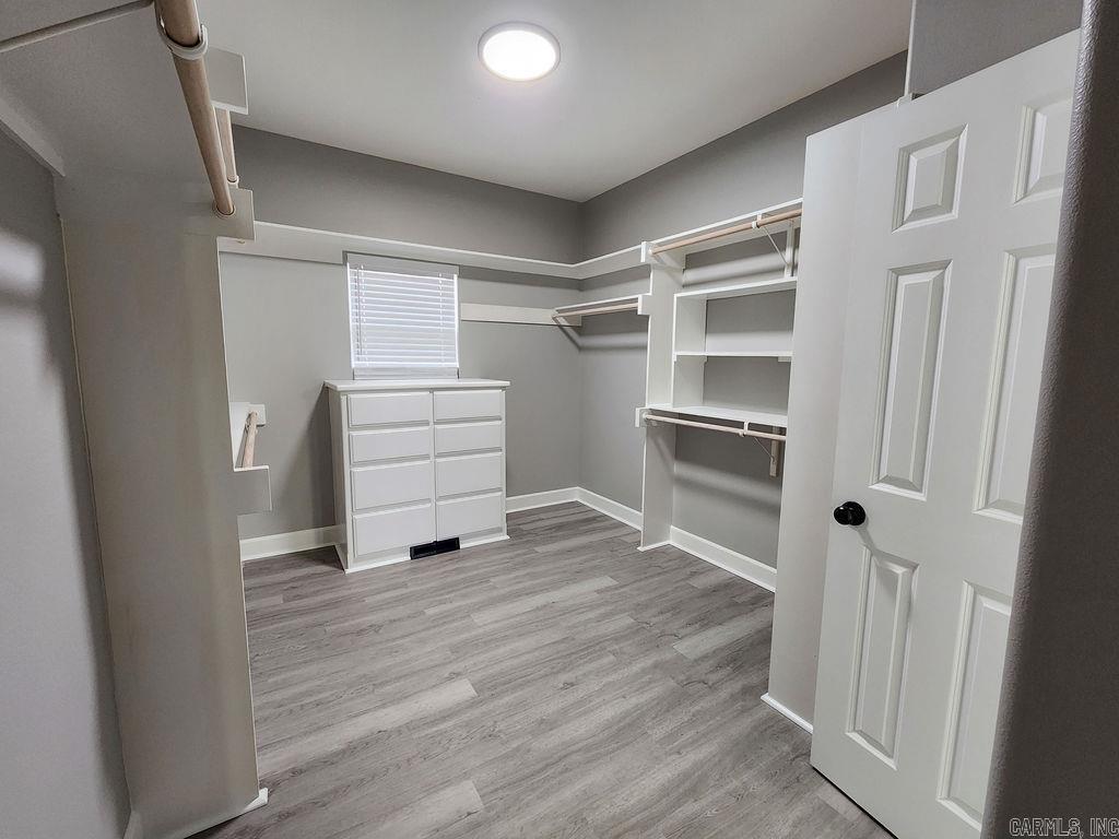 LONGLEA MANOR ADDN - Residential