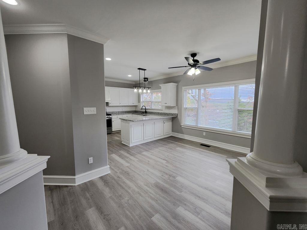 LONGLEA MANOR ADDN - Residential