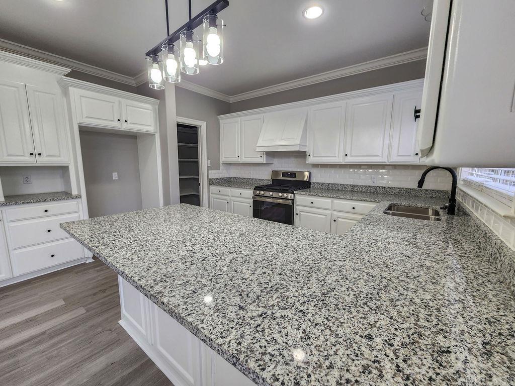 LONGLEA MANOR ADDN - Residential