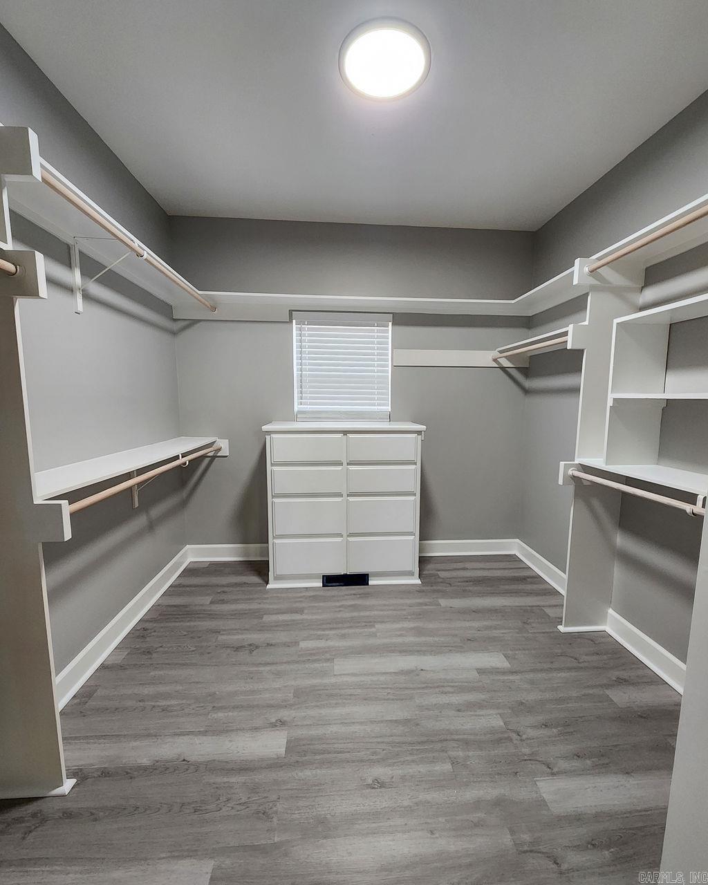 LONGLEA MANOR ADDN - Residential