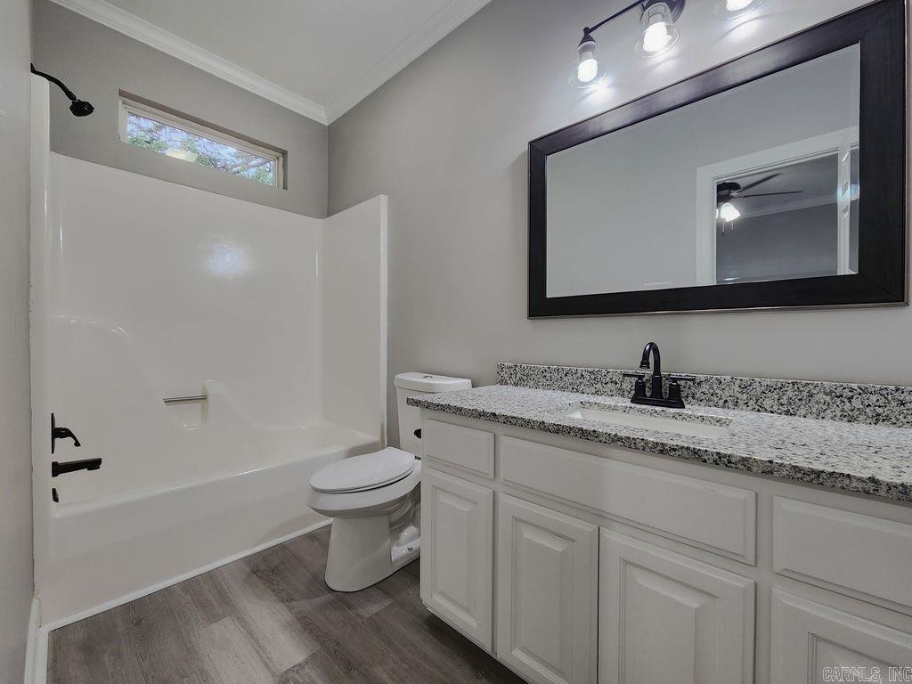 LONGLEA MANOR ADDN - Residential