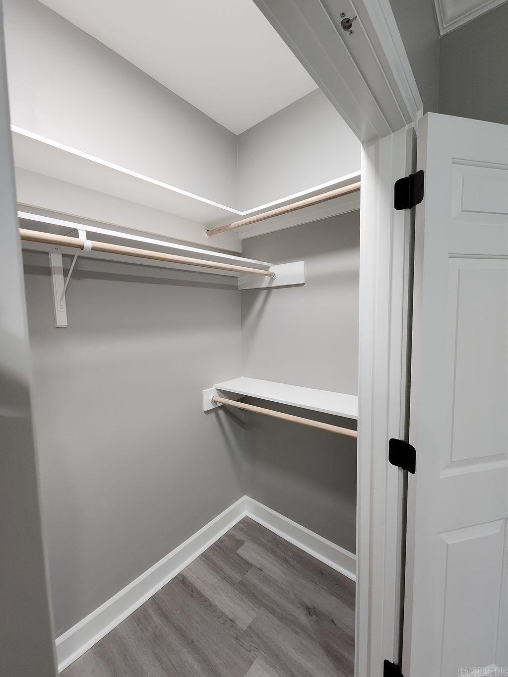 LONGLEA MANOR ADDN - Residential