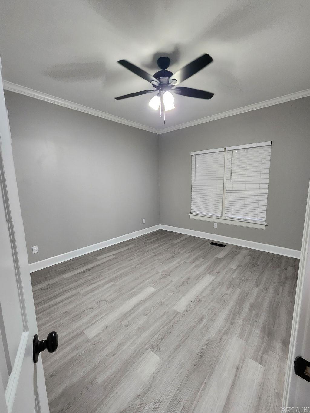 LONGLEA MANOR ADDN - Residential