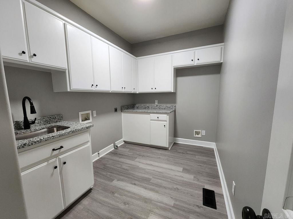 LONGLEA MANOR ADDN - Residential