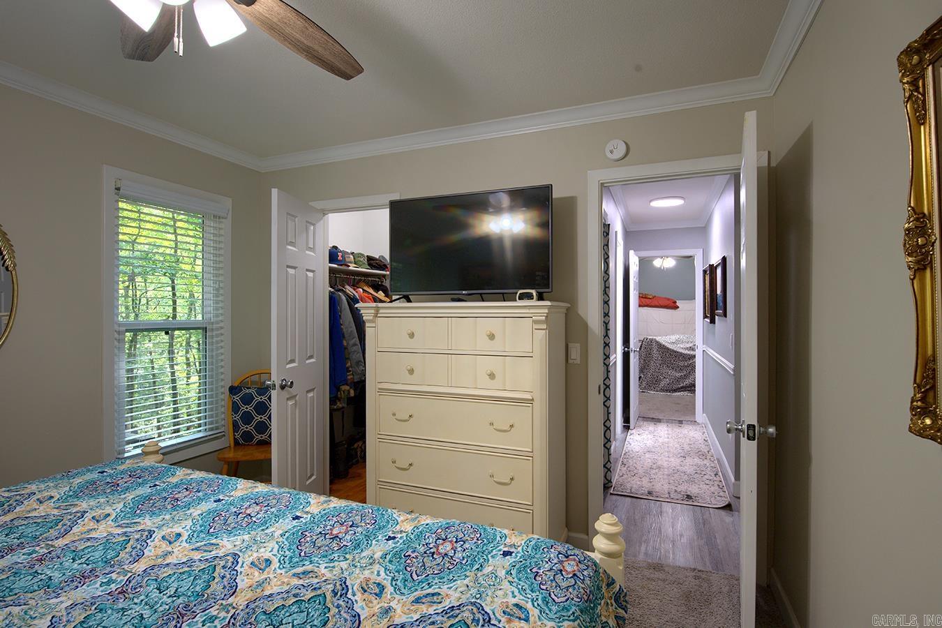 VALENCIA COURTS - Residential