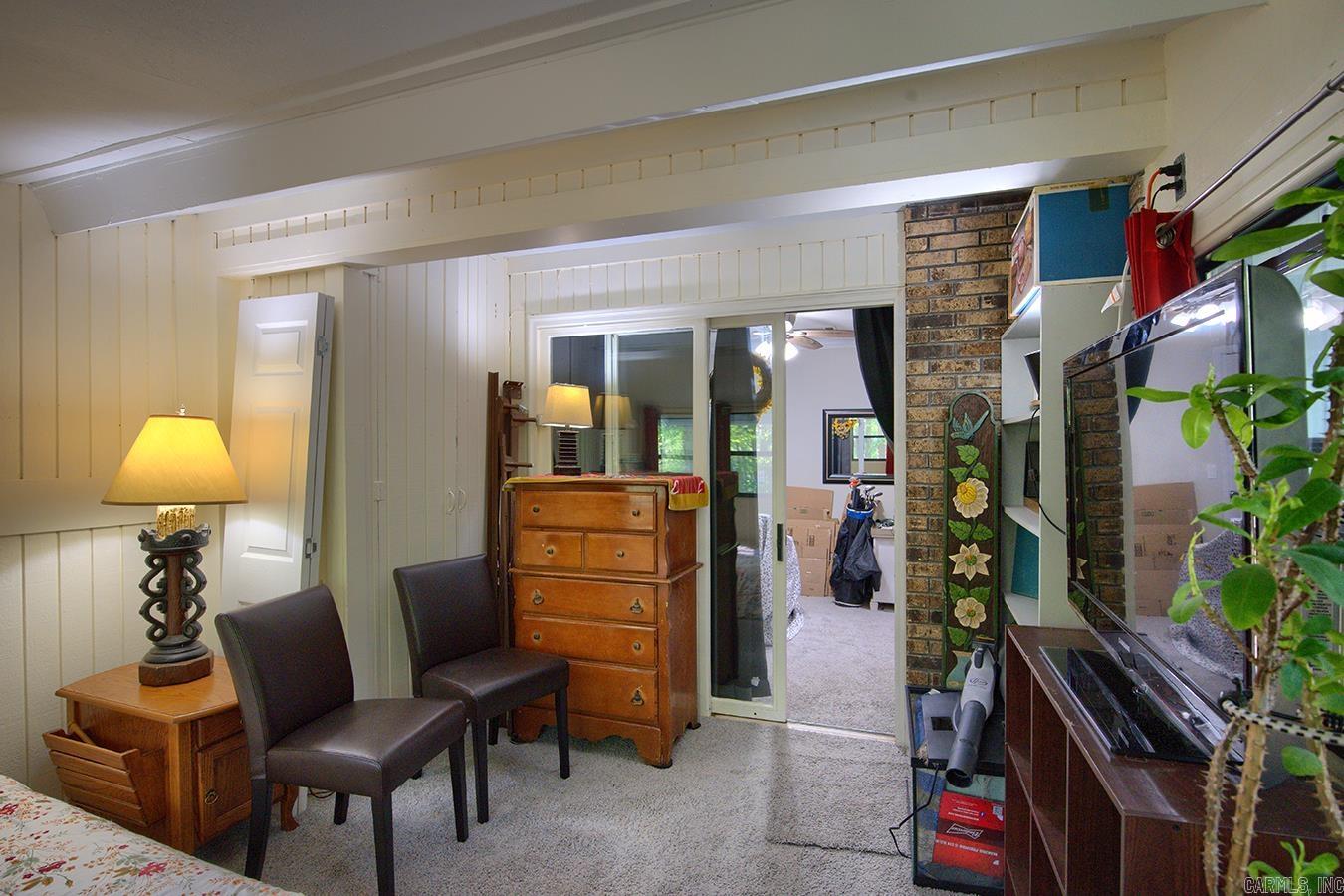 VALENCIA COURTS - Residential