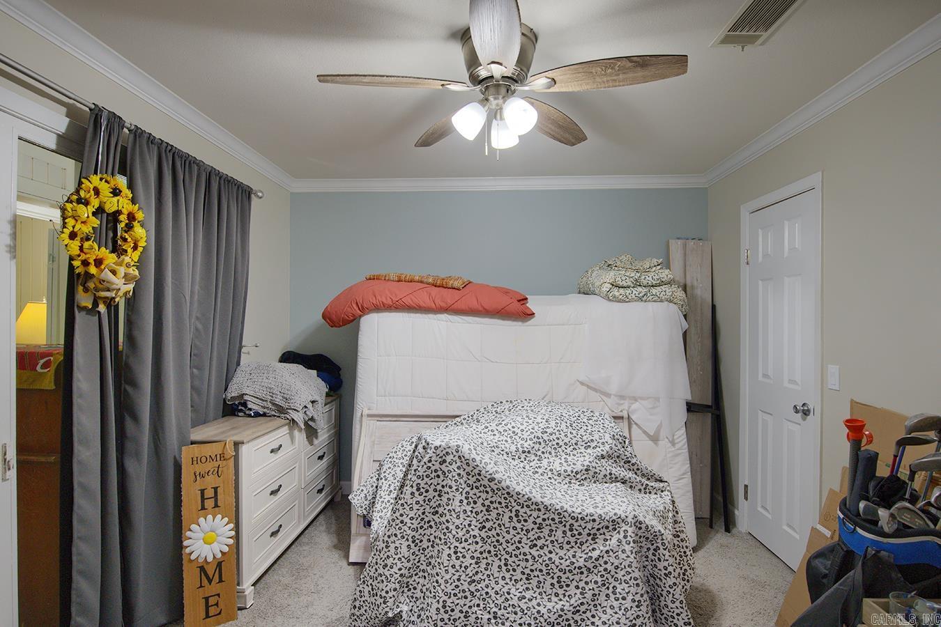 VALENCIA COURTS - Residential