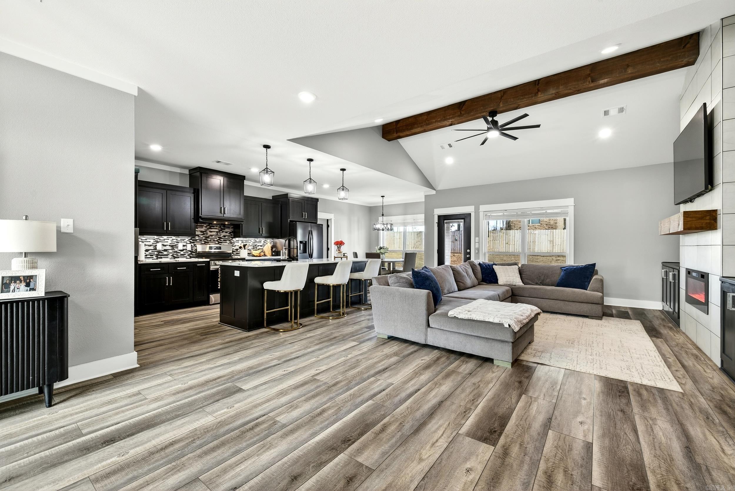 HIDDEN VALLEY ESTATES - Residential