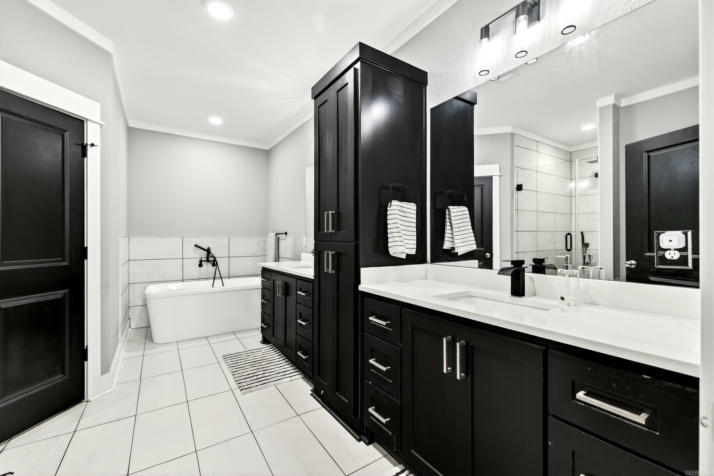 HIDDEN VALLEY ESTATES - Residential