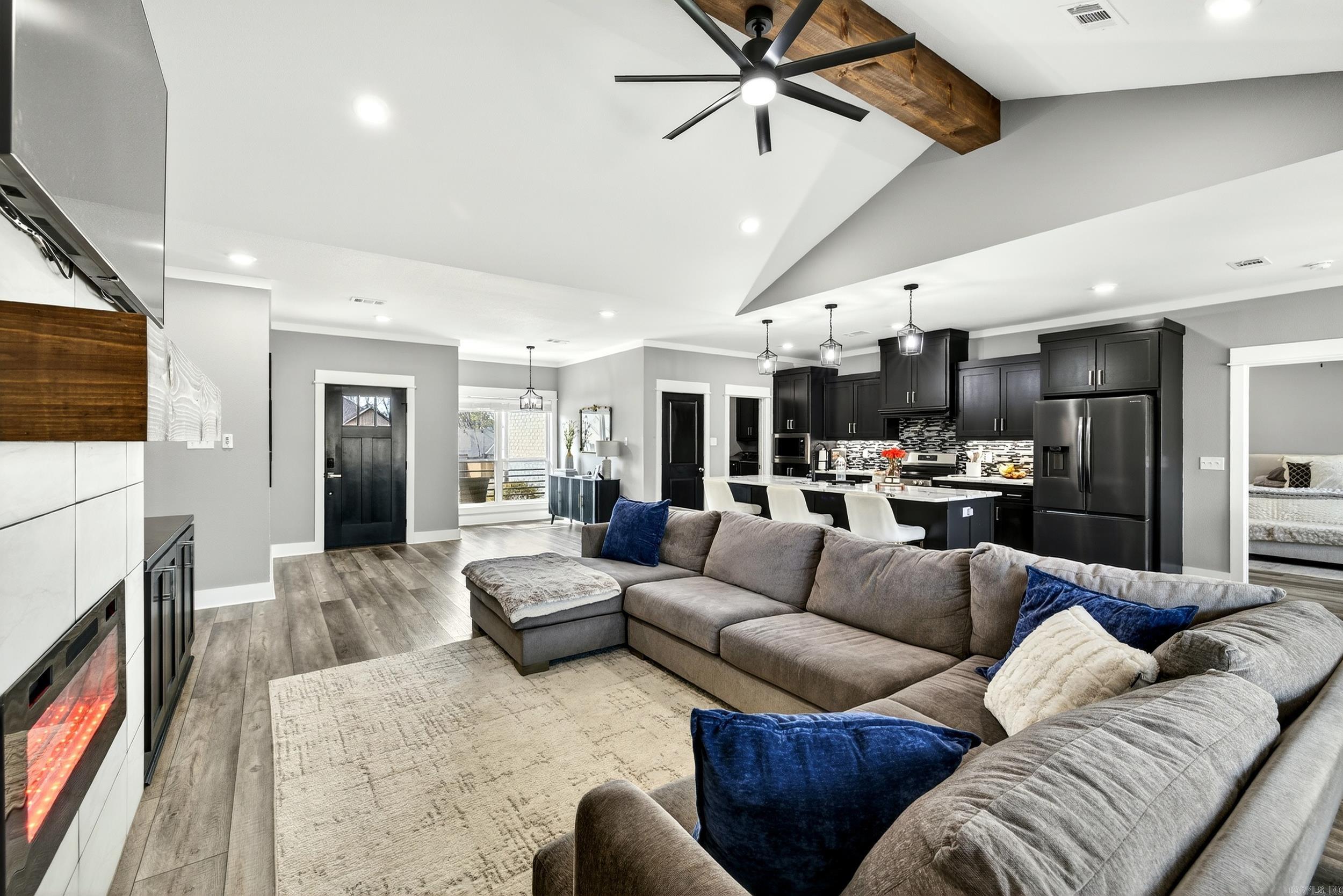 HIDDEN VALLEY ESTATES - Residential