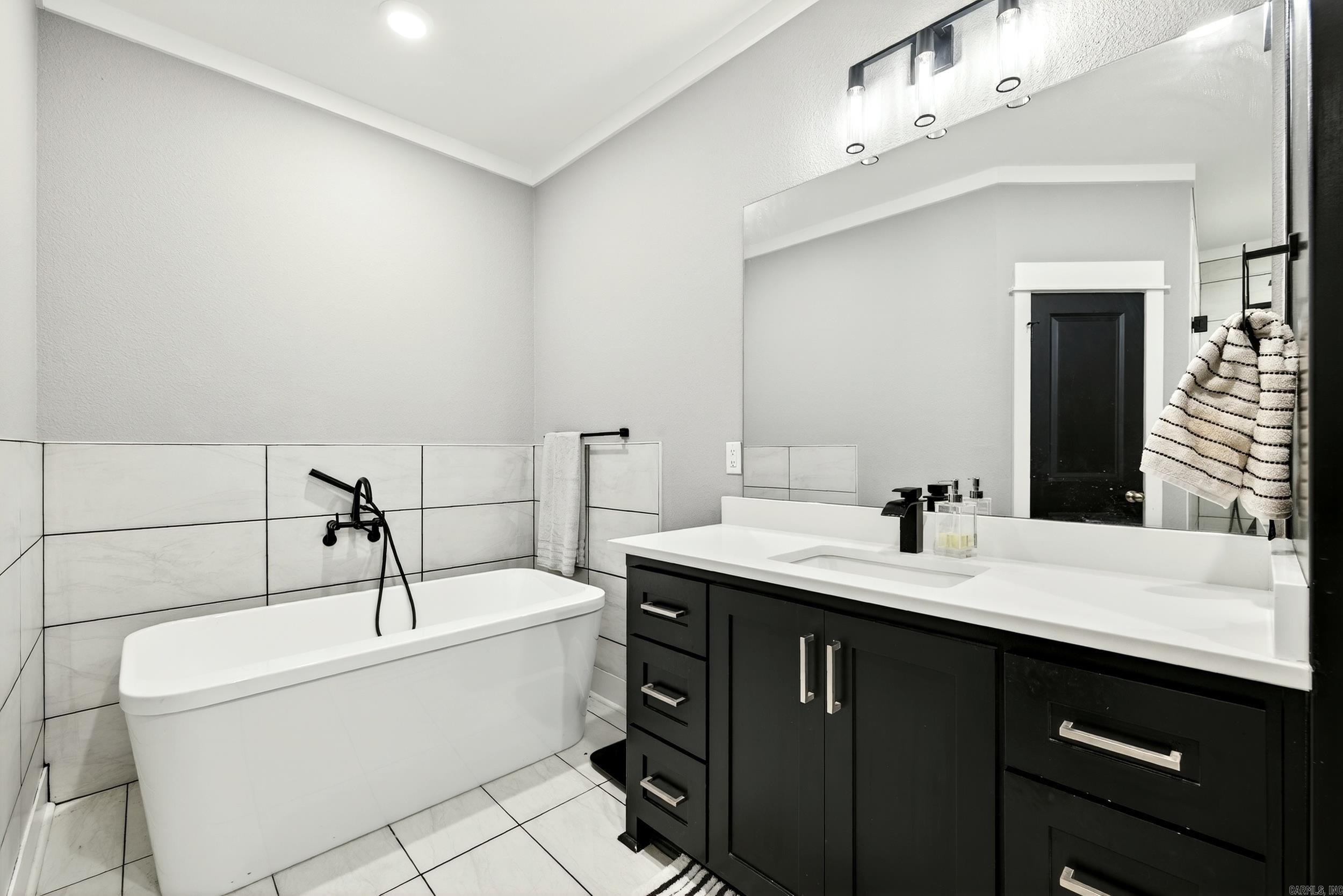 HIDDEN VALLEY ESTATES - Residential