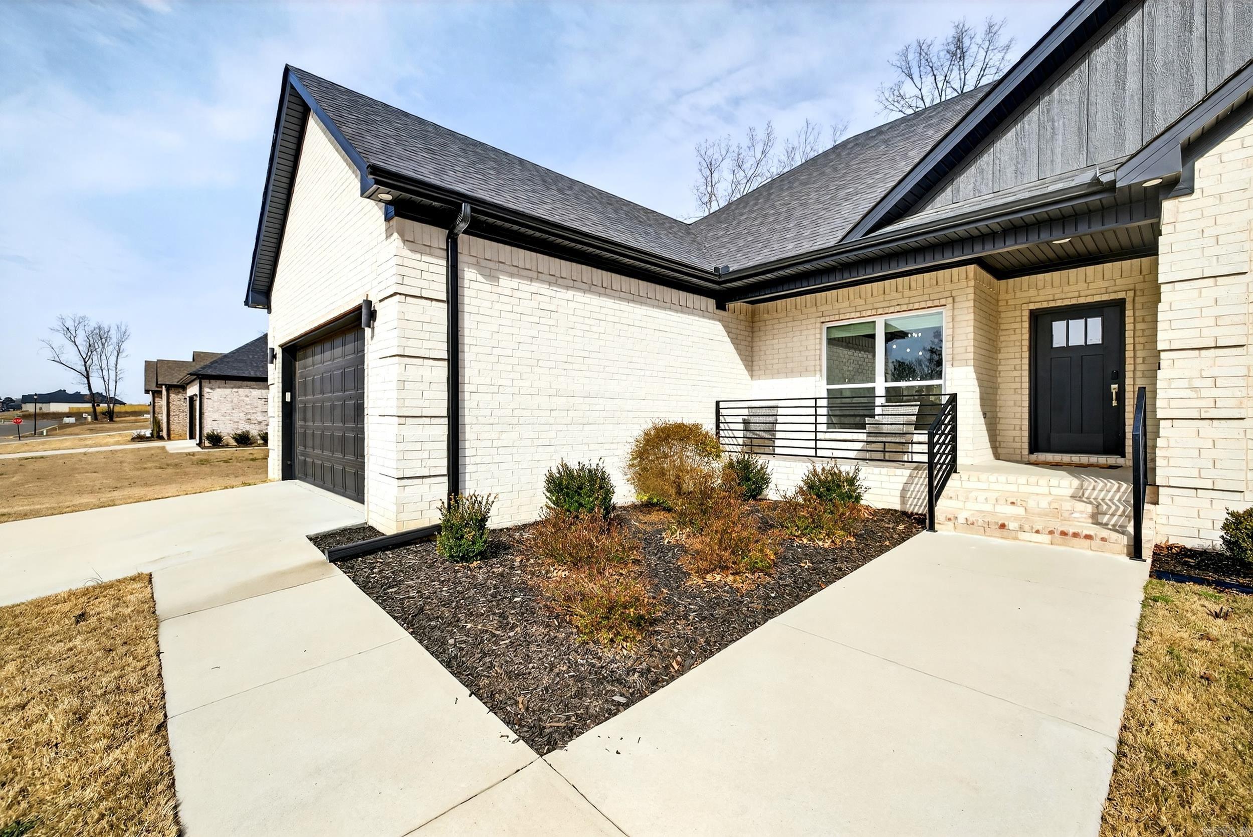 HIDDEN VALLEY ESTATES - Residential