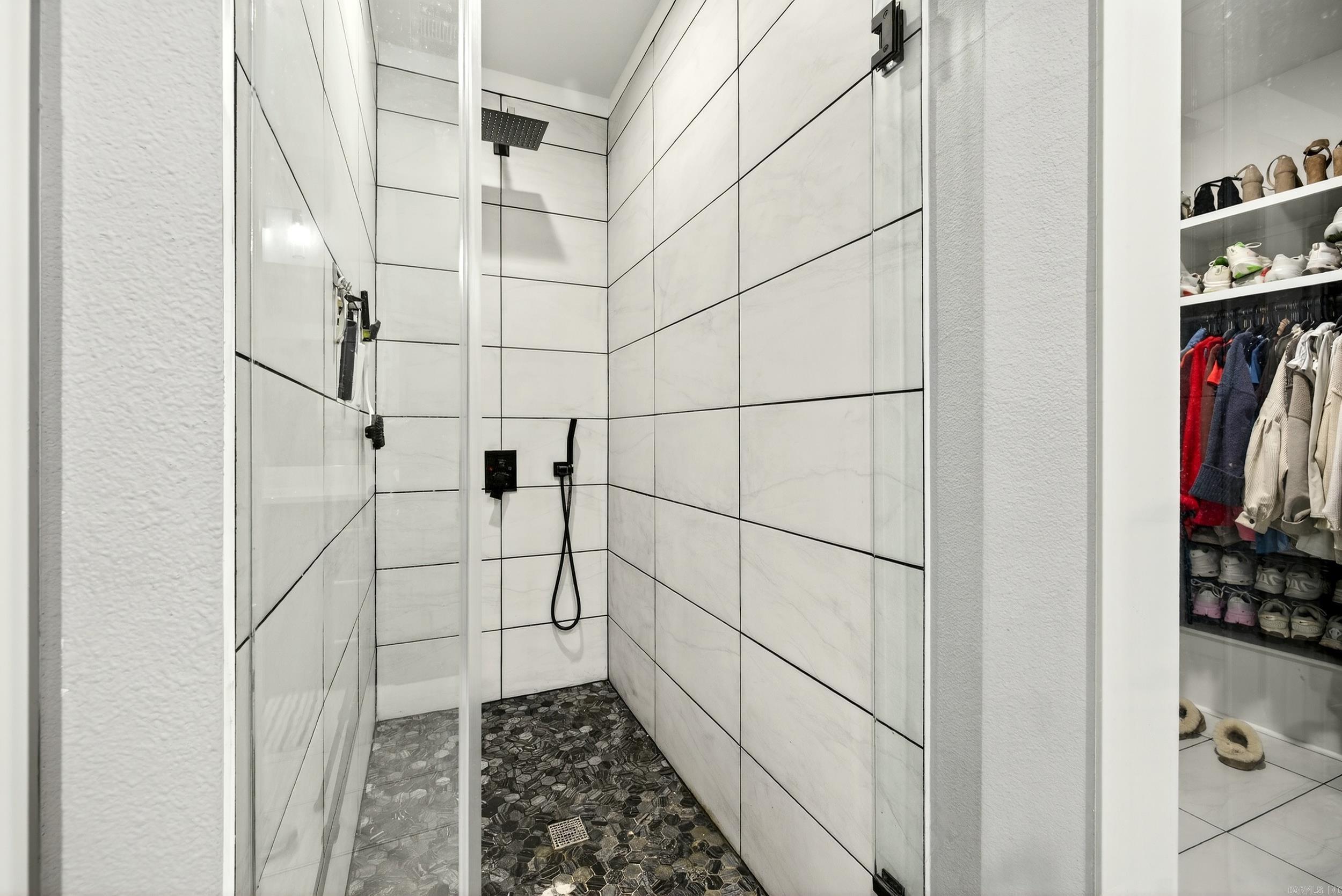 HIDDEN VALLEY ESTATES - Residential