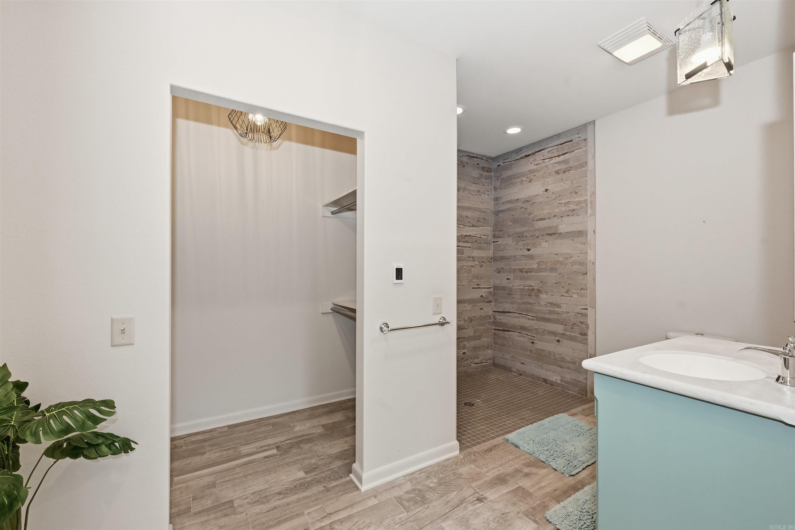 MAZARN ESTATES - Residential