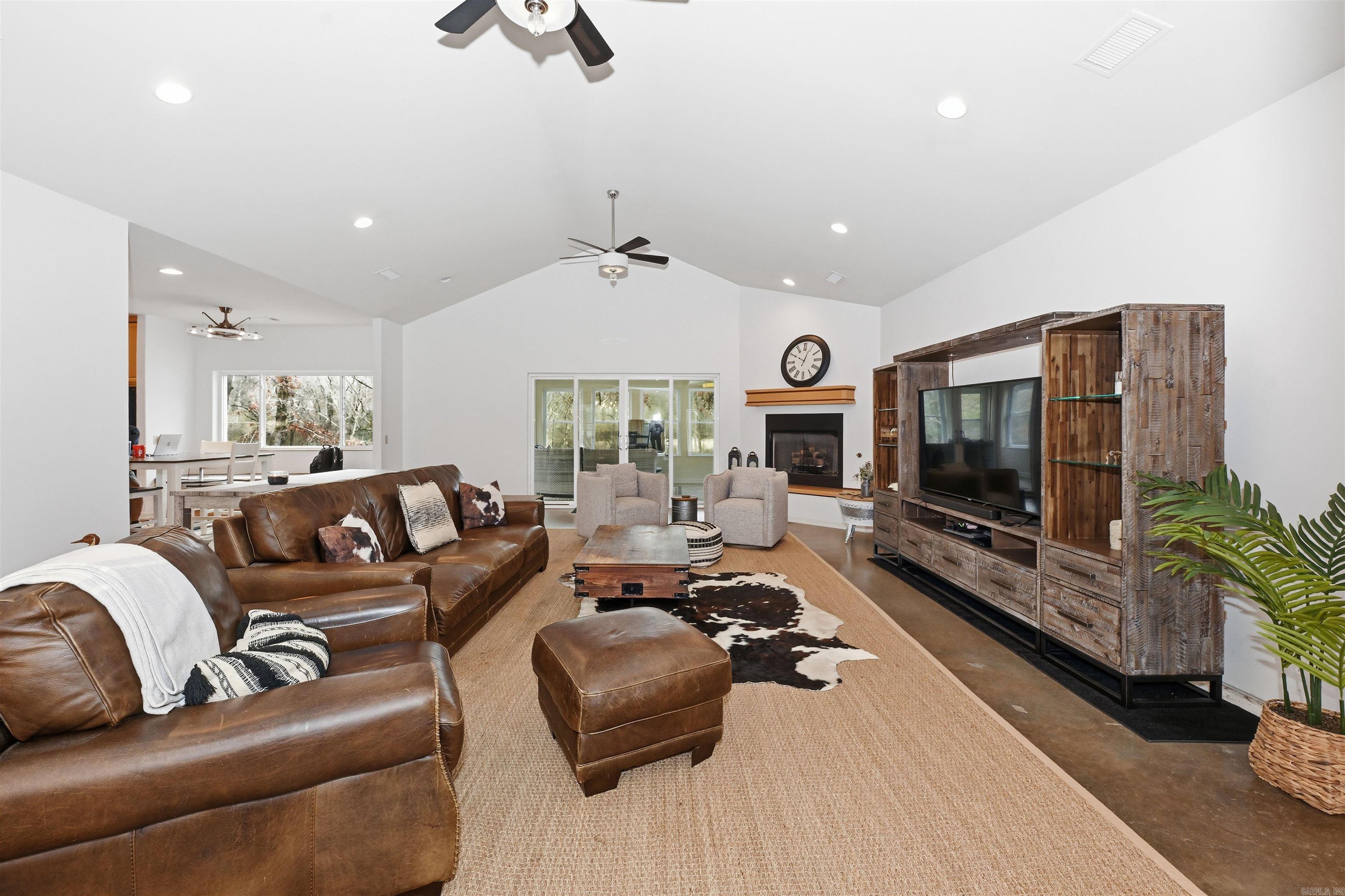 MAZARN ESTATES - Residential