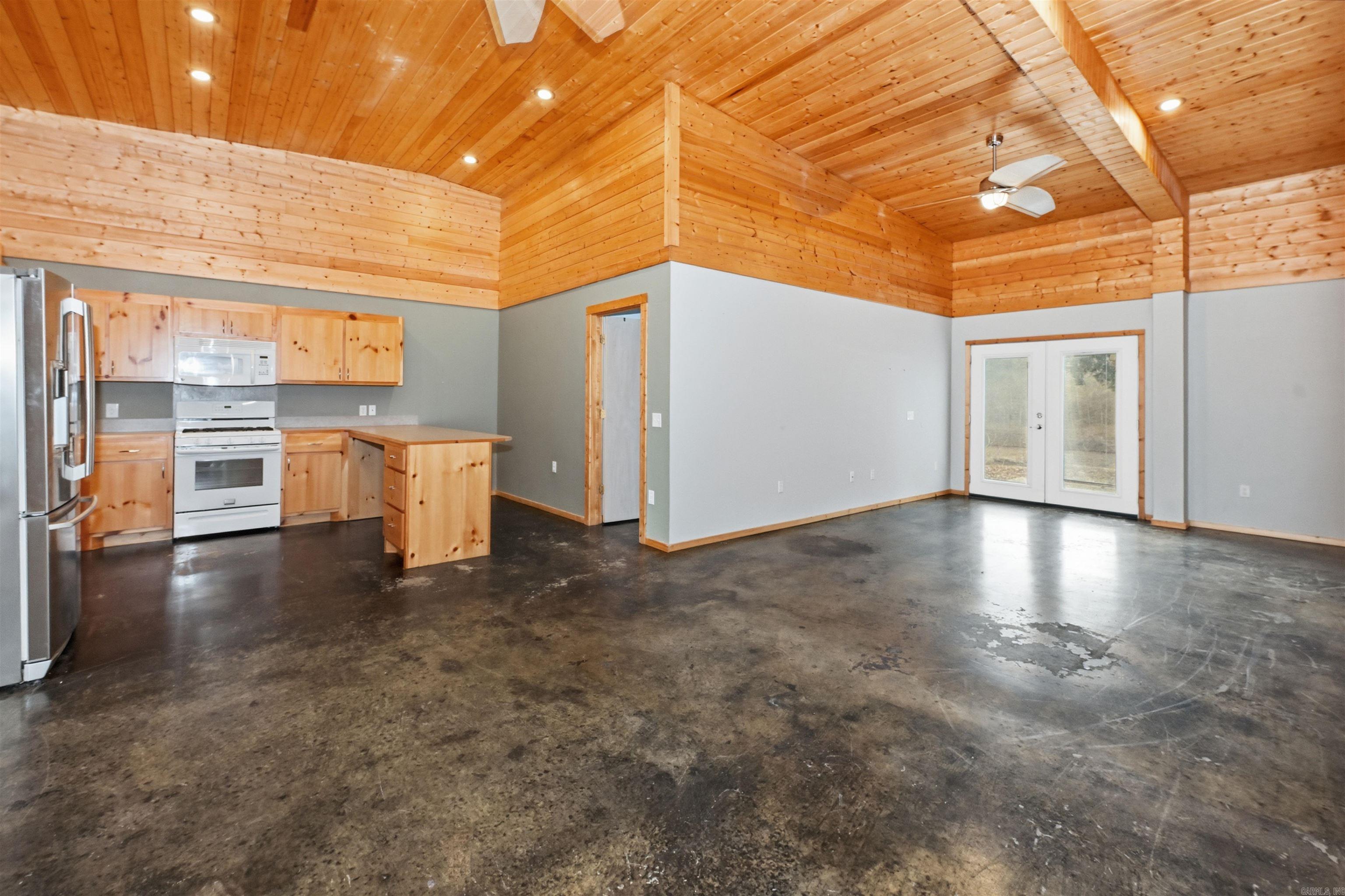 MAZARN ESTATES - Residential