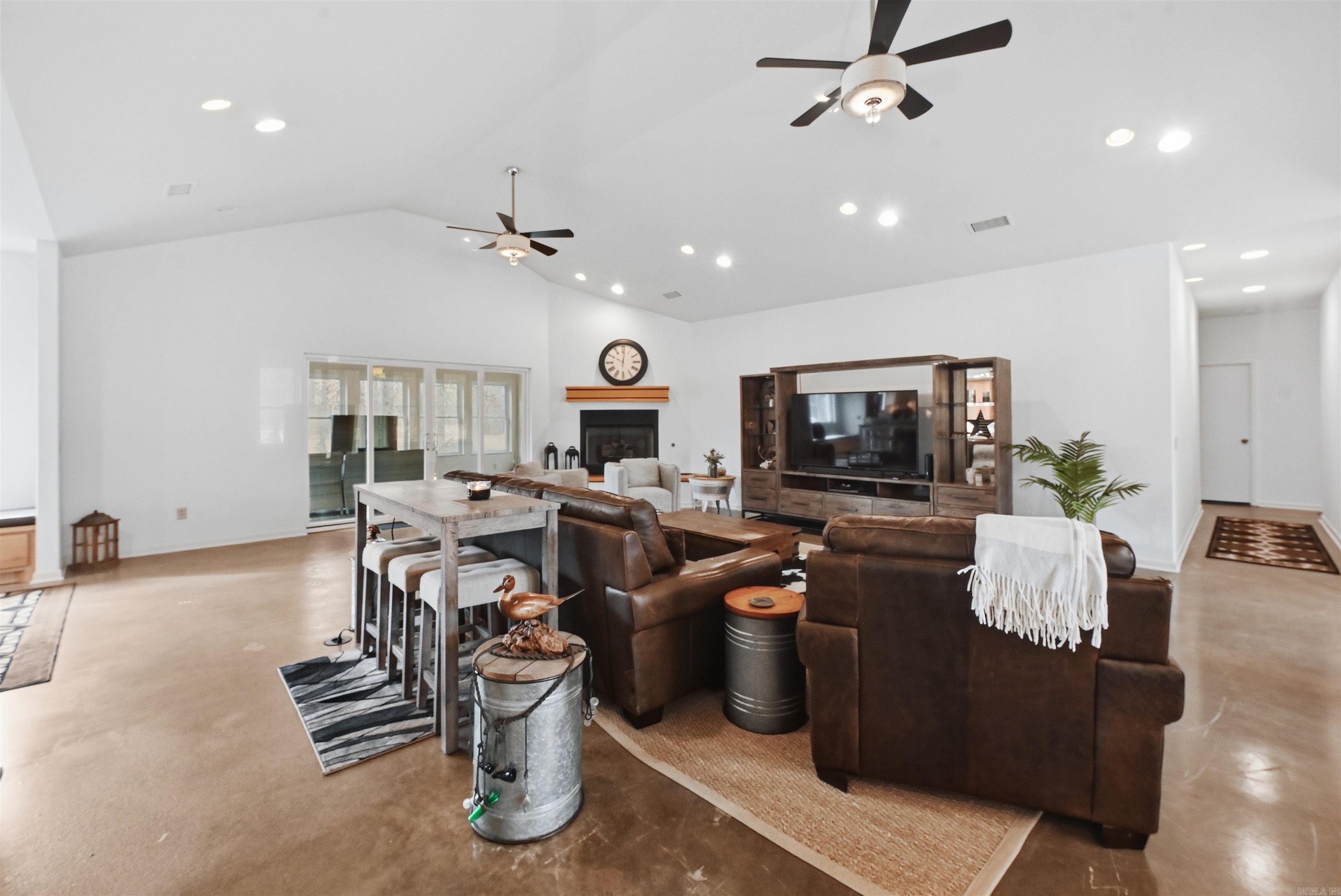 MAZARN ESTATES - Residential