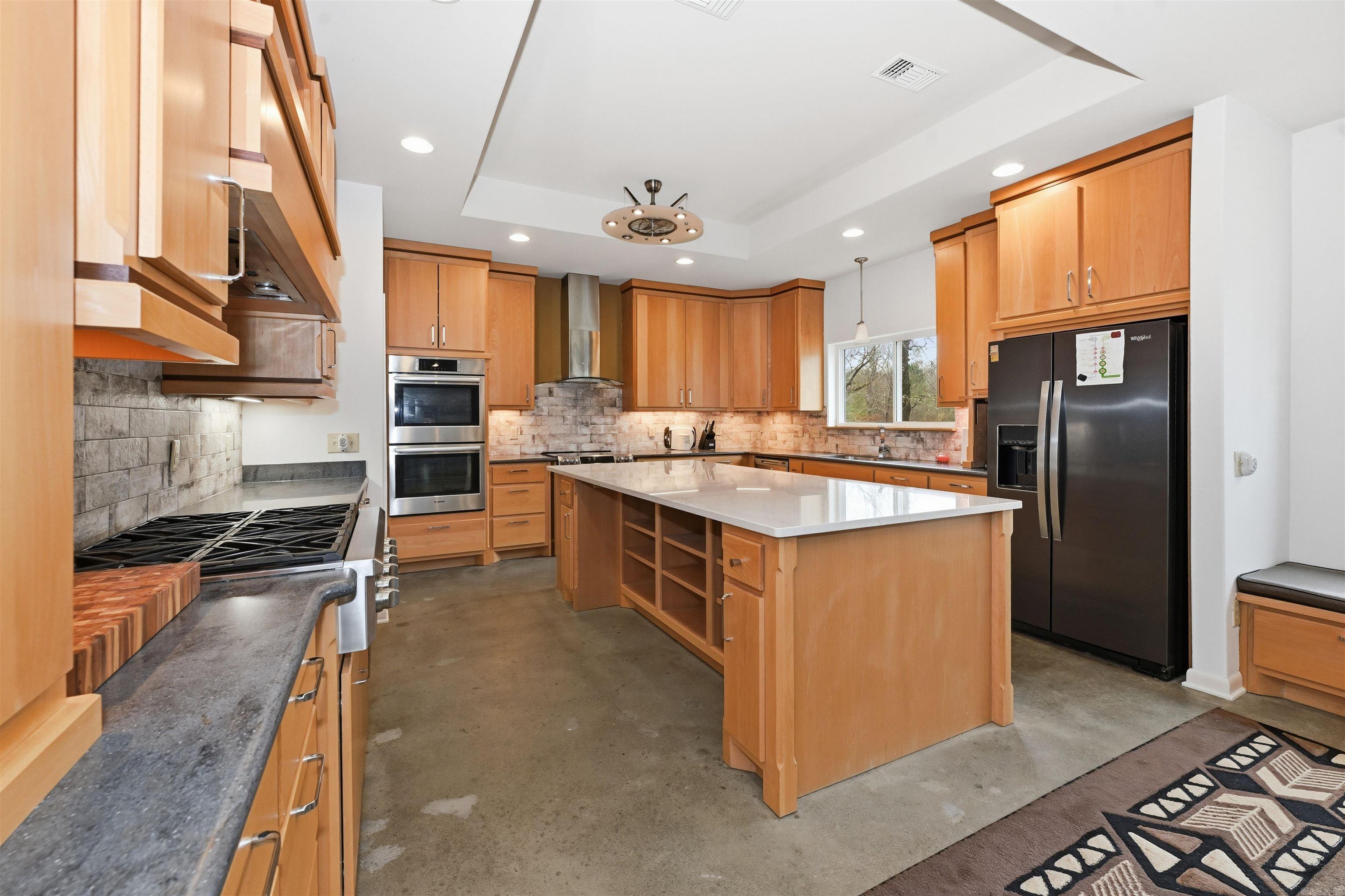 MAZARN ESTATES - Residential