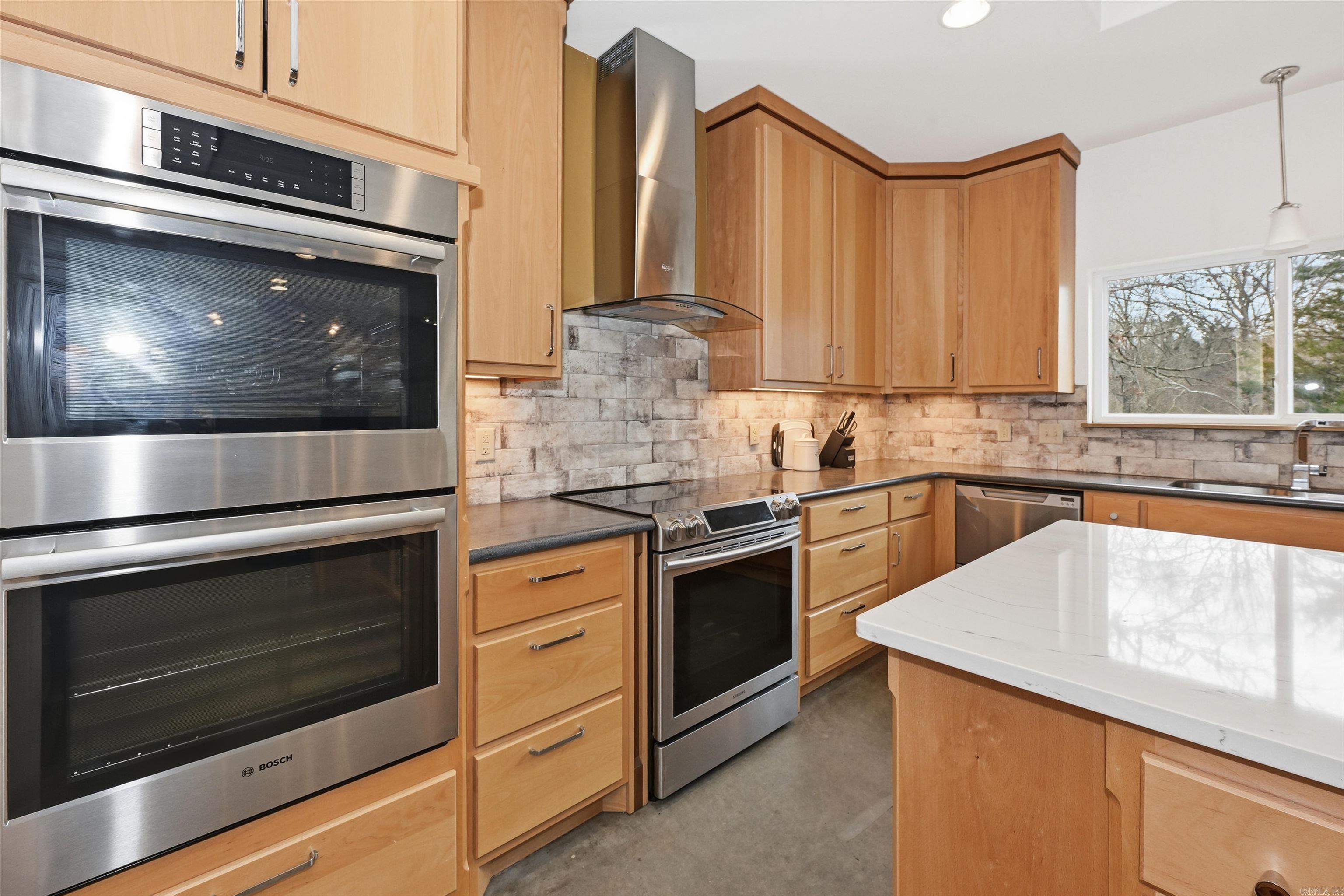 MAZARN ESTATES - Residential