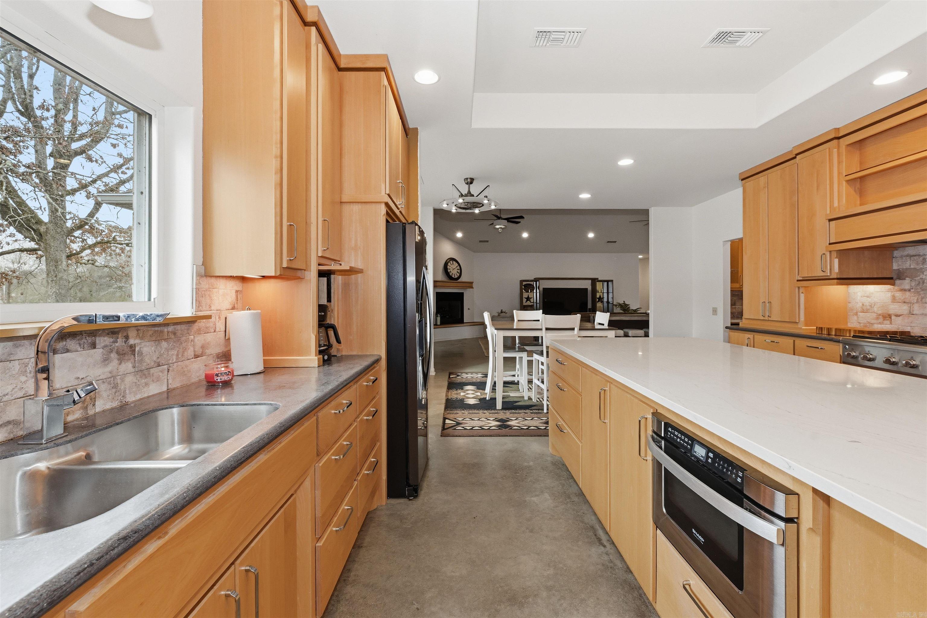 MAZARN ESTATES - Residential