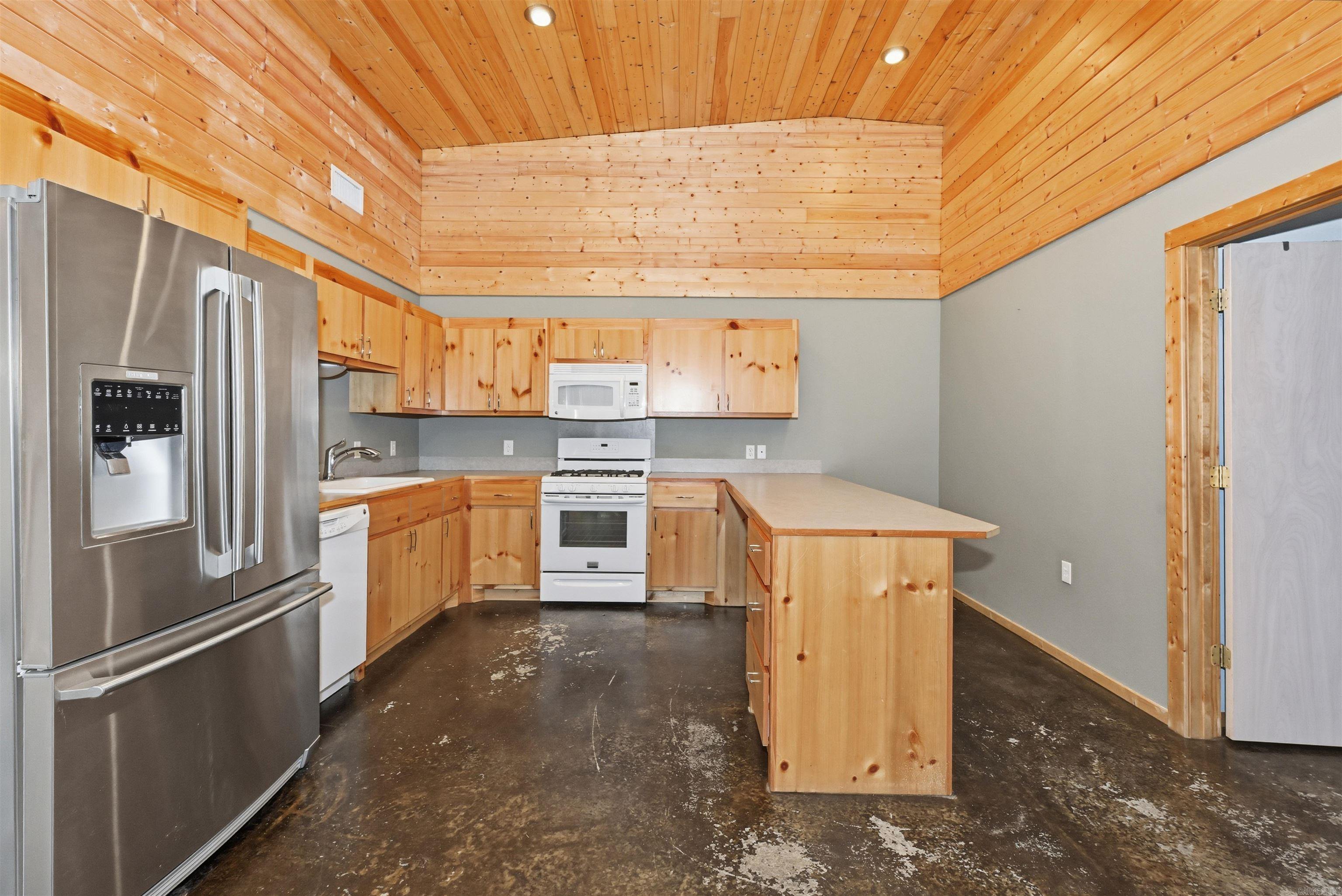 MAZARN ESTATES - Residential