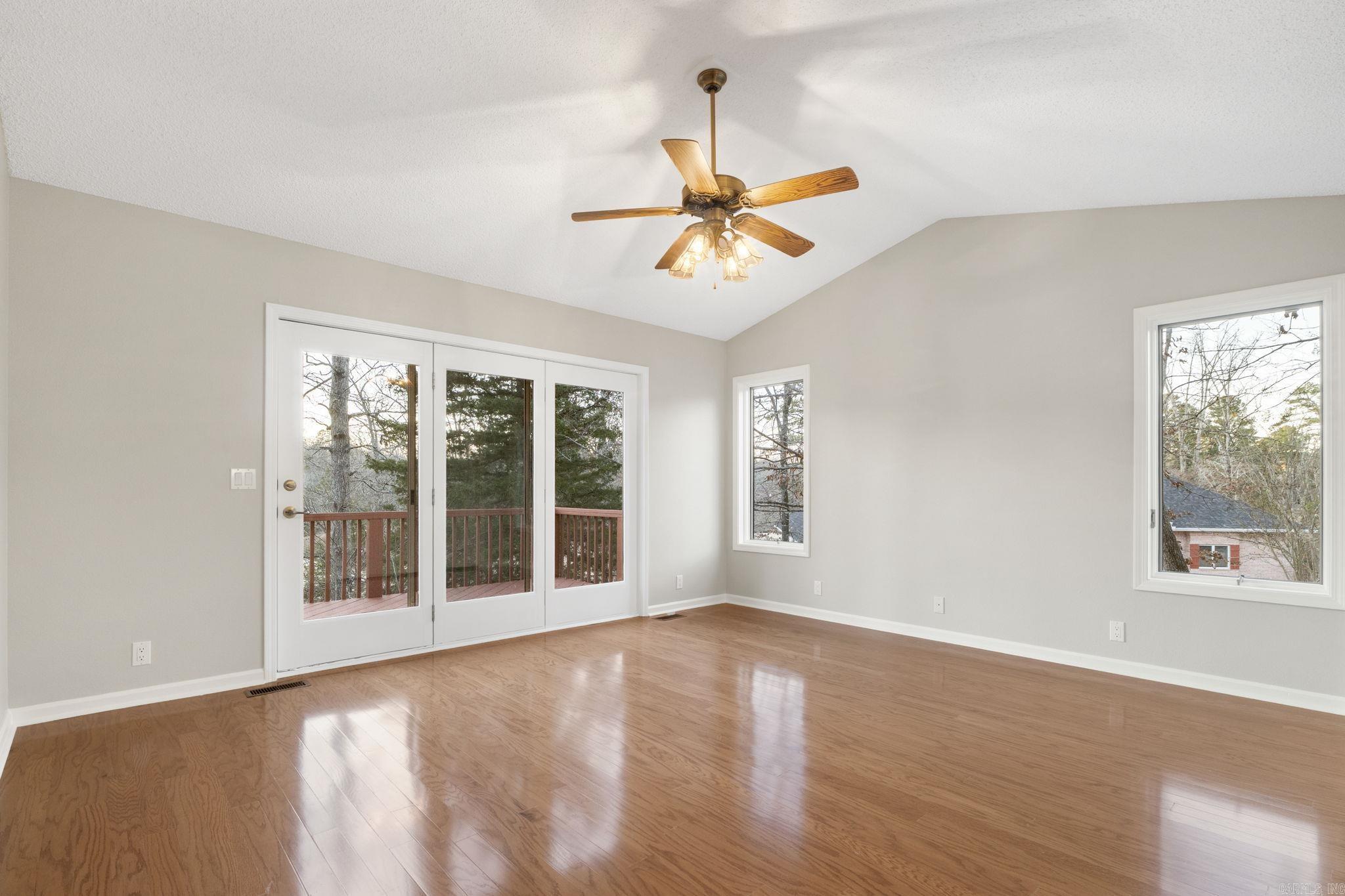 ISABELLA GOLF COURSE - Residential