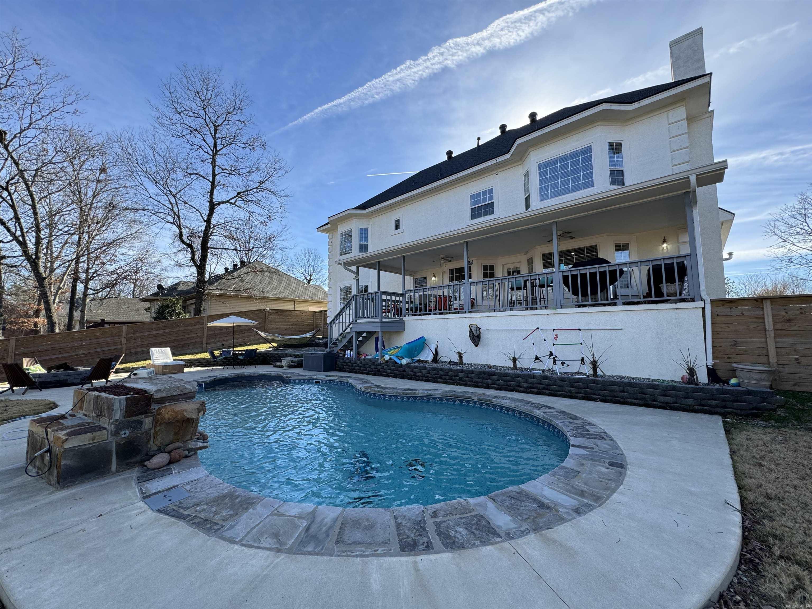 HUNTERS COVE - Residential