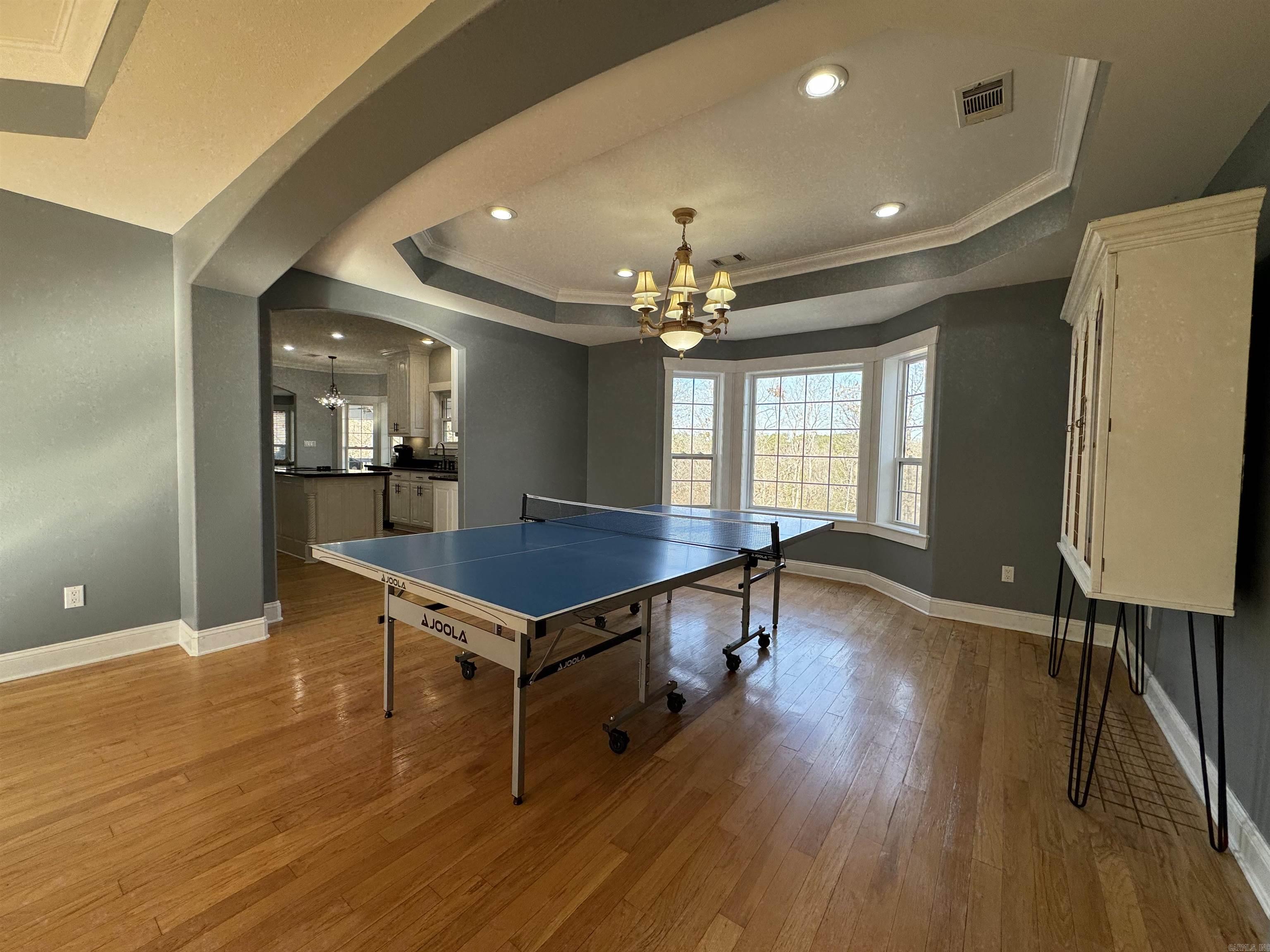 HUNTERS COVE - Residential