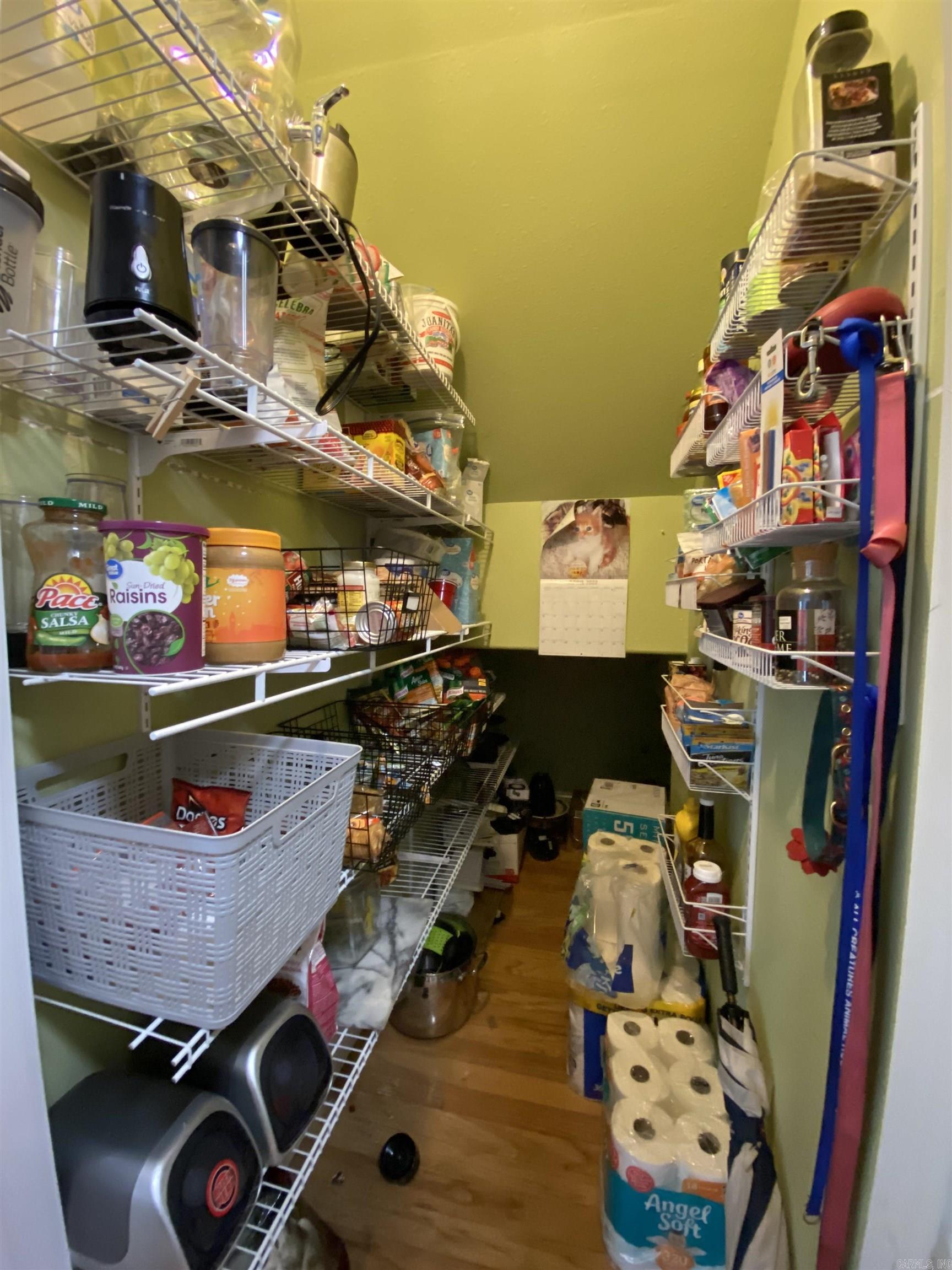 HUNTERS COVE - Residential