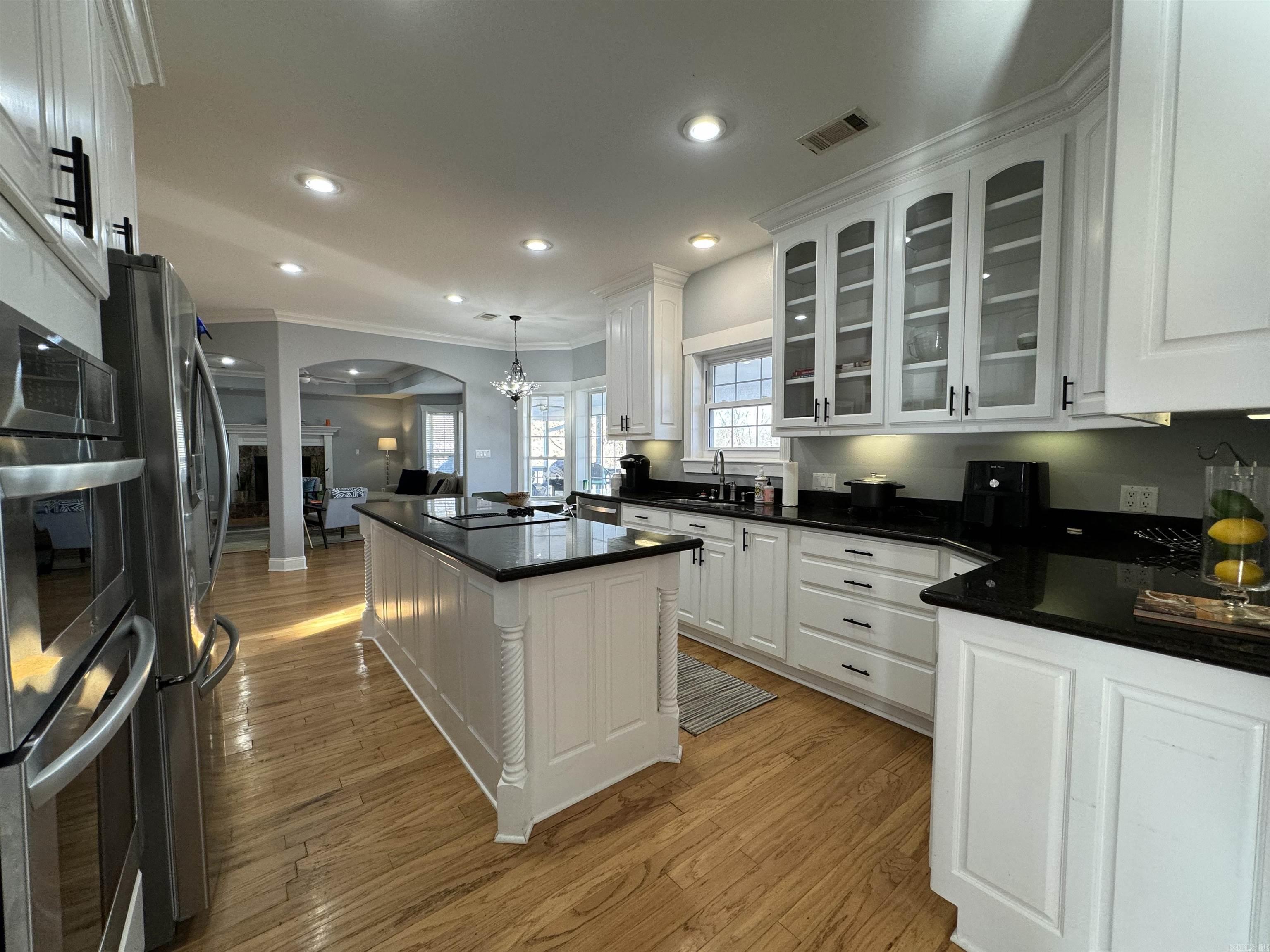 HUNTERS COVE - Residential