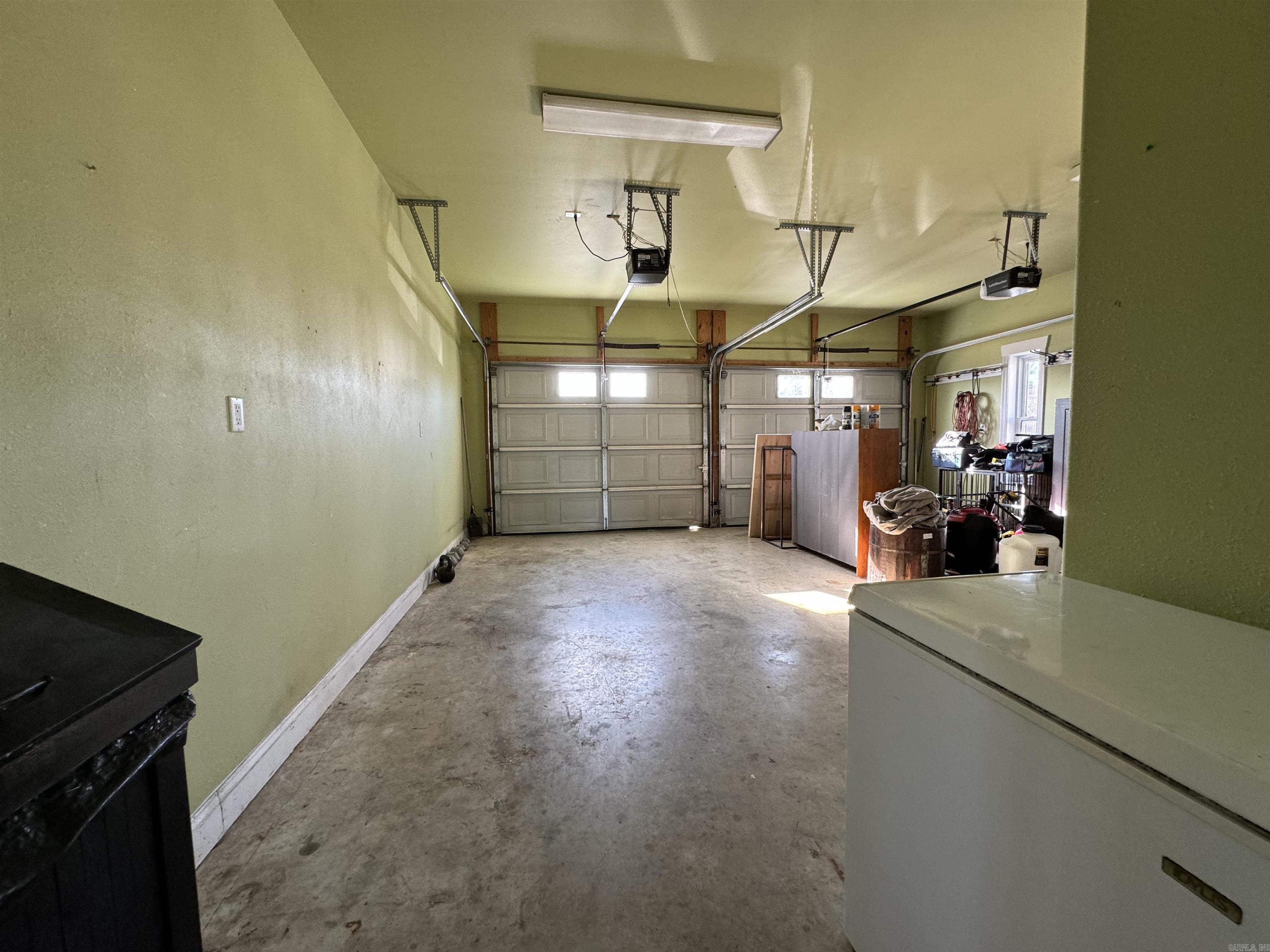 HUNTERS COVE - Residential