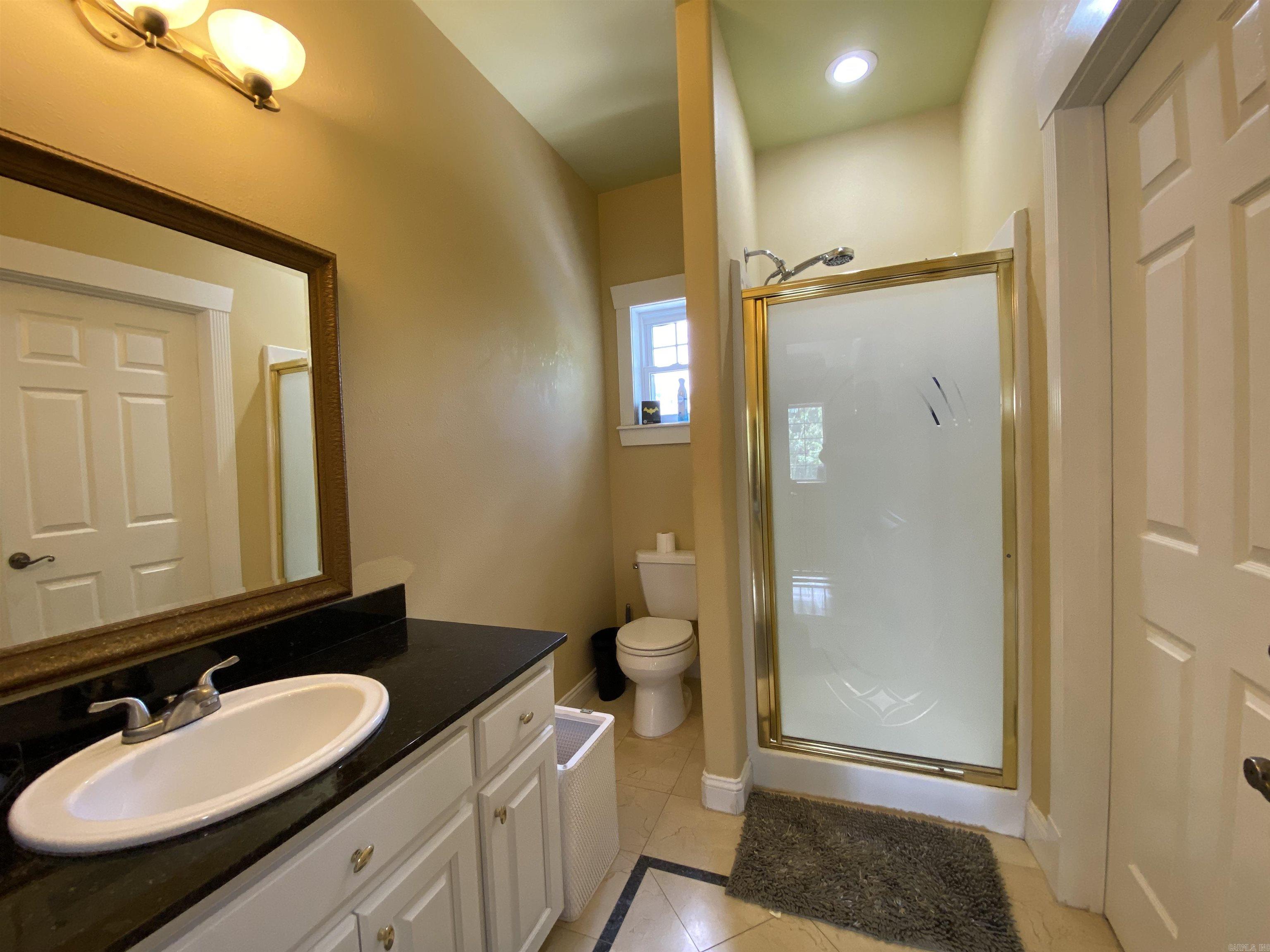 HUNTERS COVE - Residential