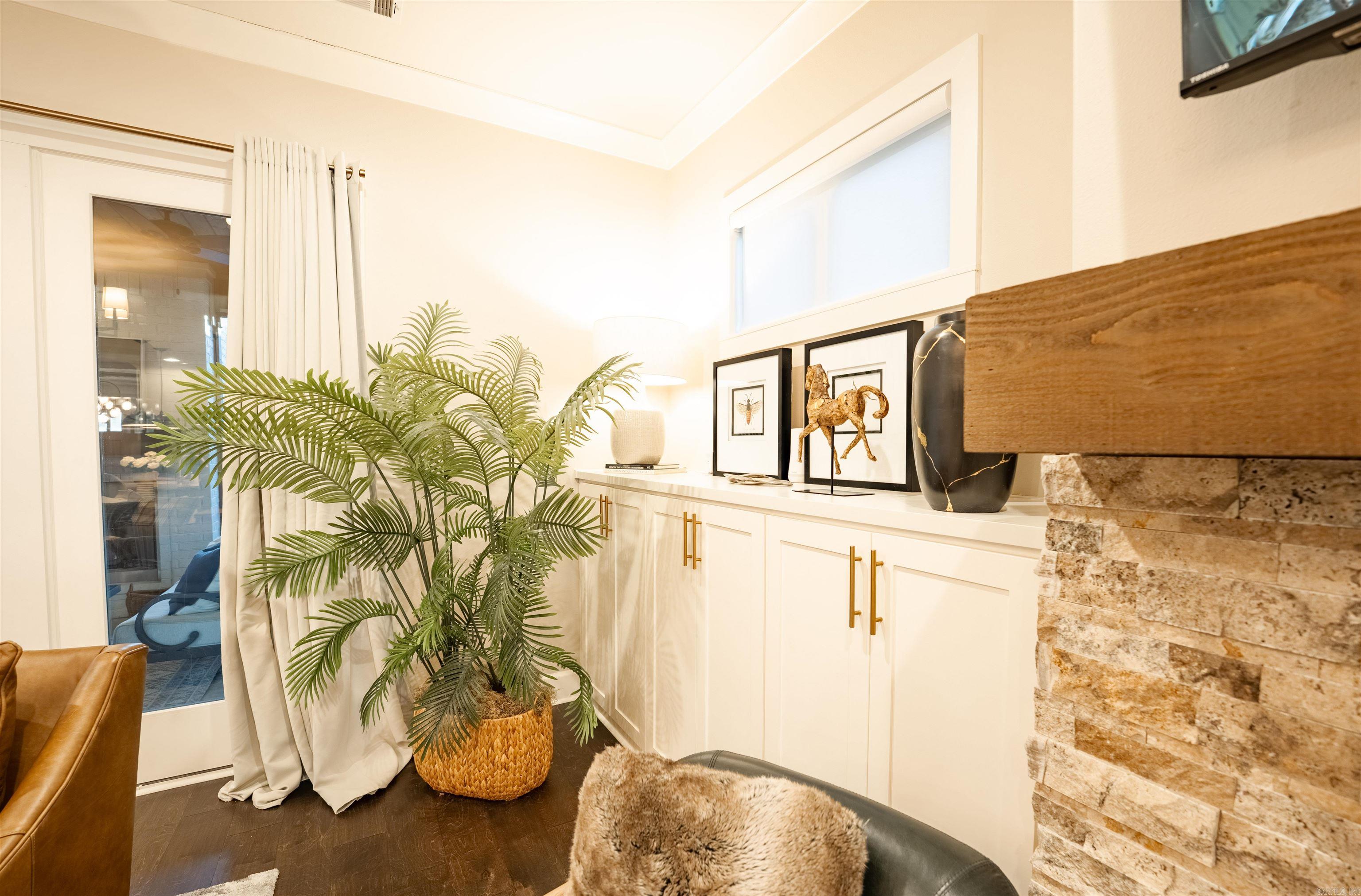 CHENAL VALLEY ENSBURY PLACE - Residential