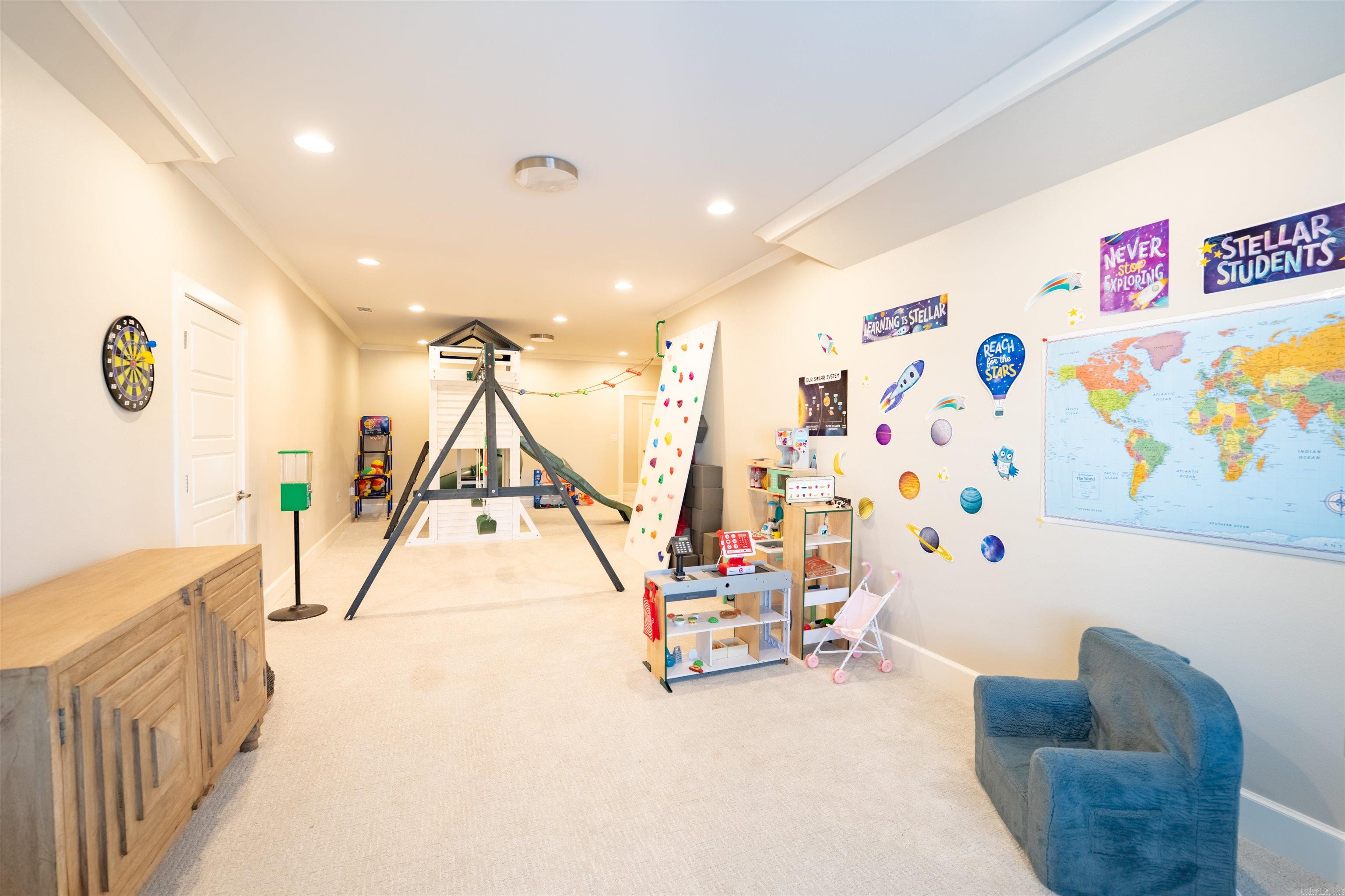 CHENAL VALLEY ENSBURY PLACE - Residential