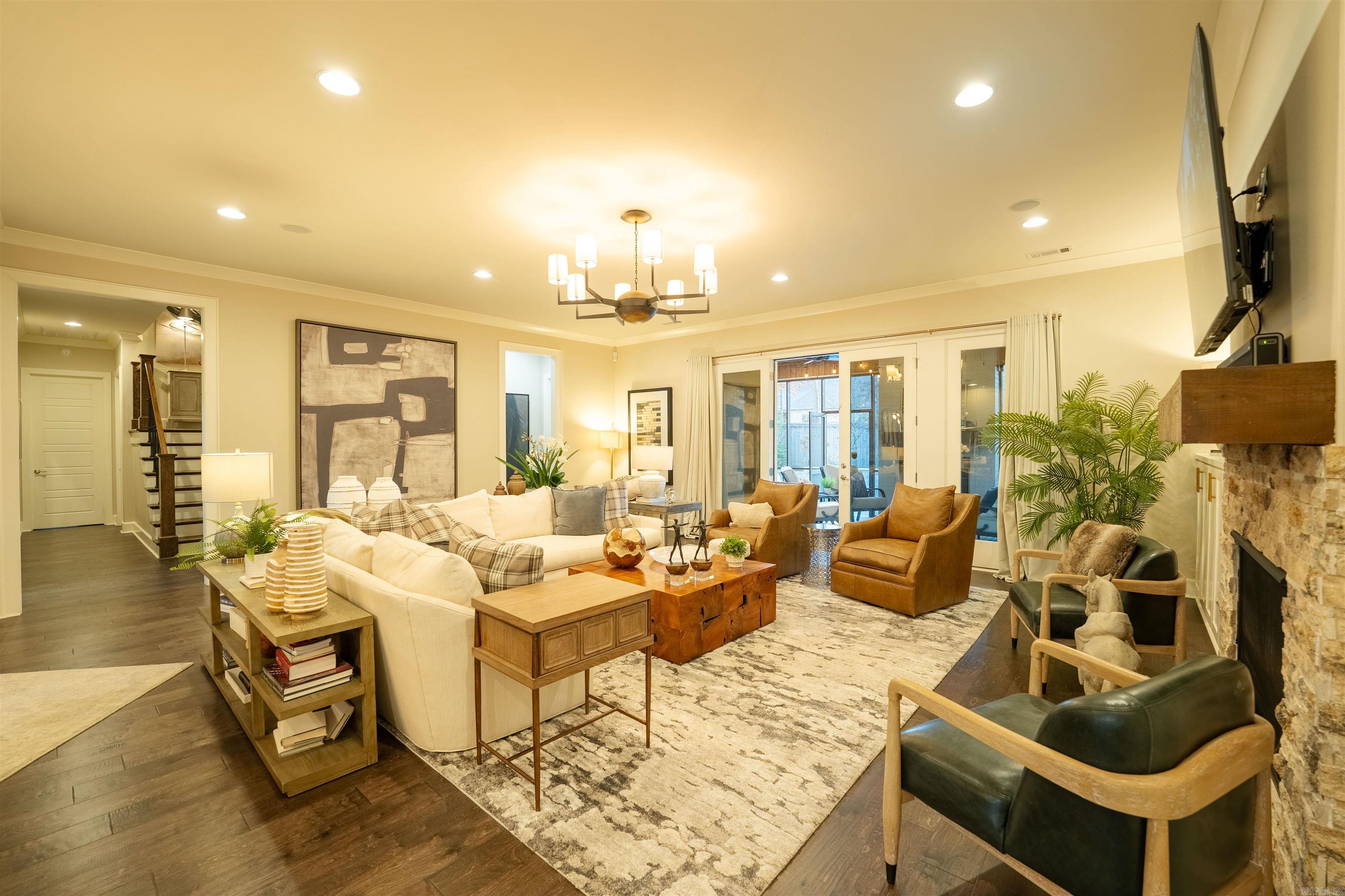 CHENAL VALLEY ENSBURY PLACE - Residential