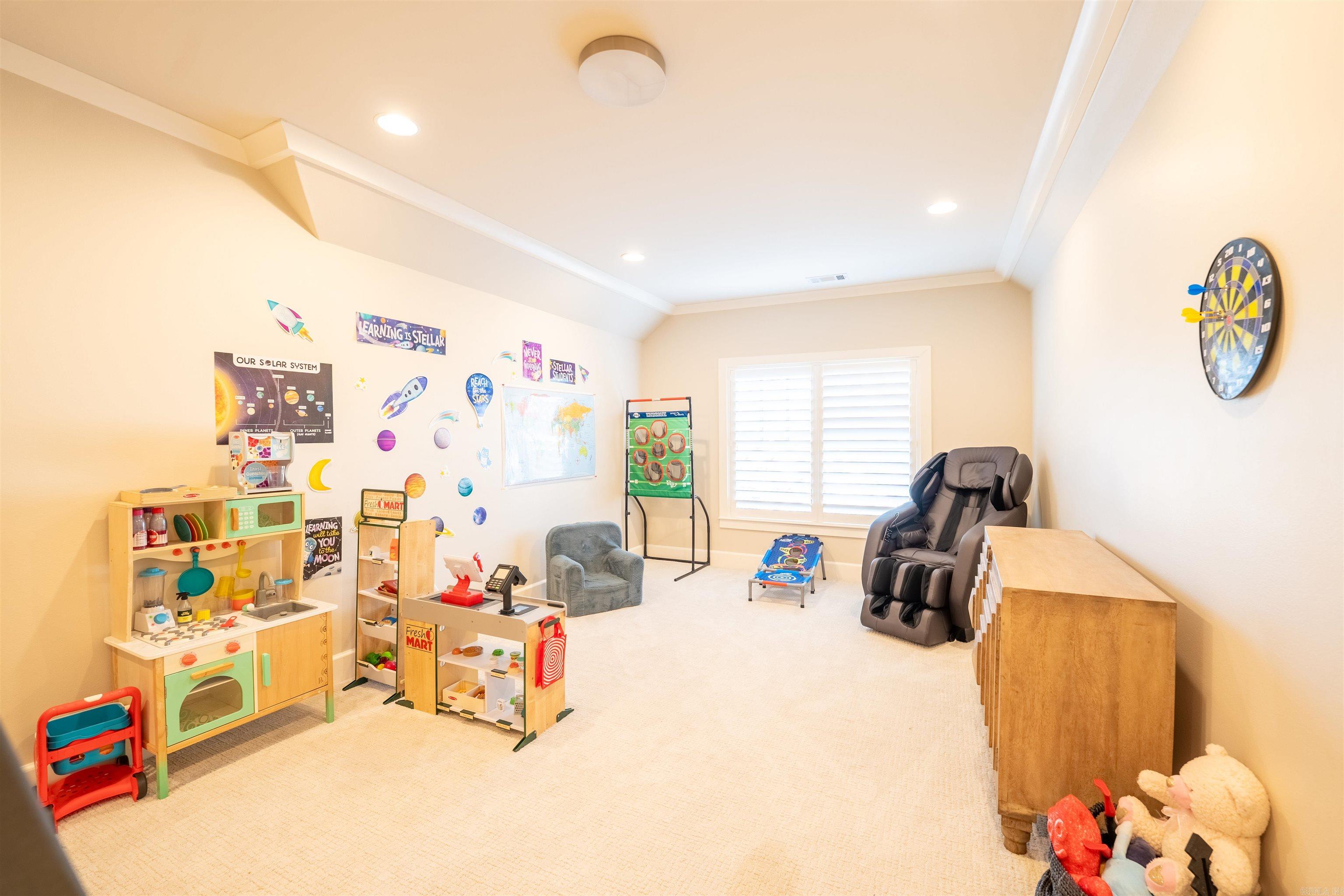 CHENAL VALLEY ENSBURY PLACE - Residential