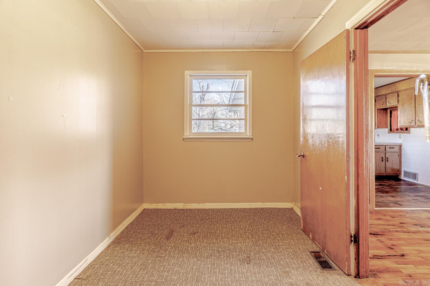 REPLAT E1/2 LOT 5 COBB & LEE - Residential