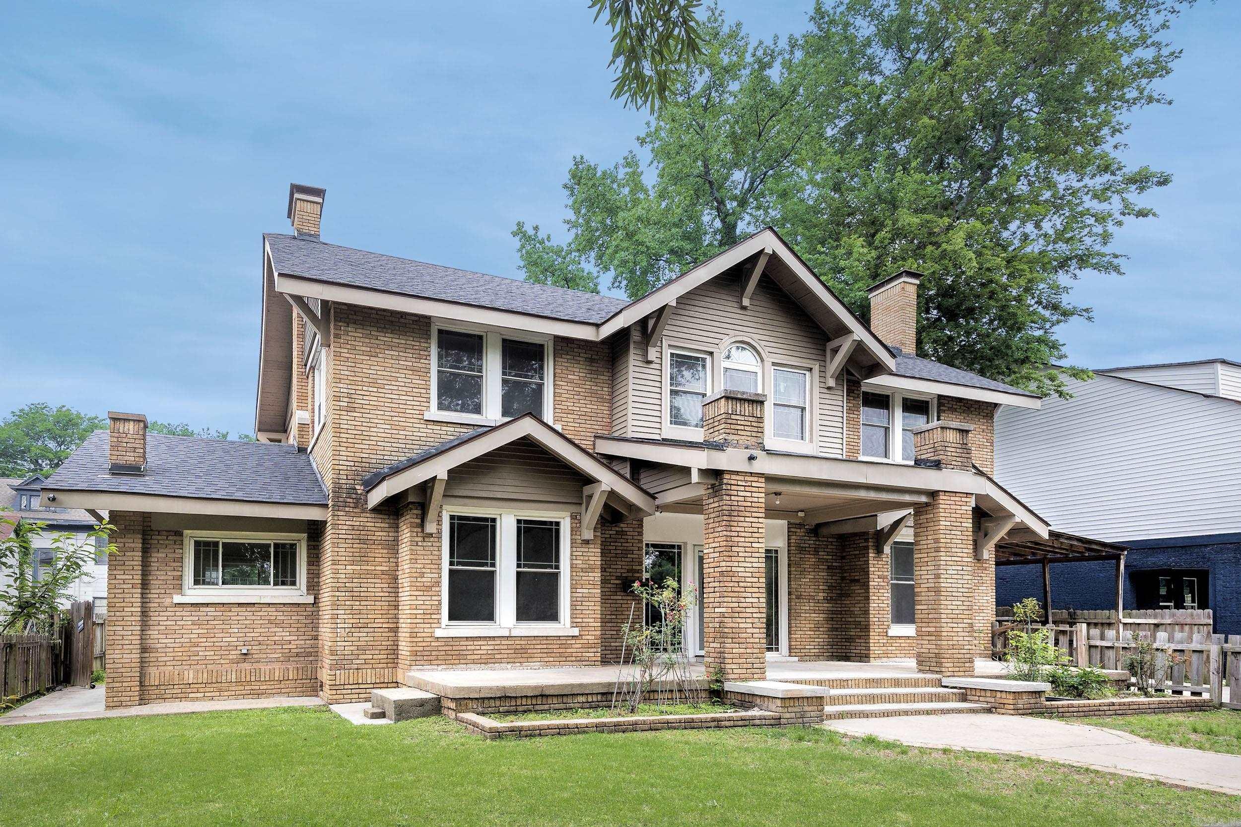 Beautiful home in downtown LR with room for everyone! Large flat yard, covered parking and lots of updates! Primary bedroom on main level with private entrance, New roof 2022