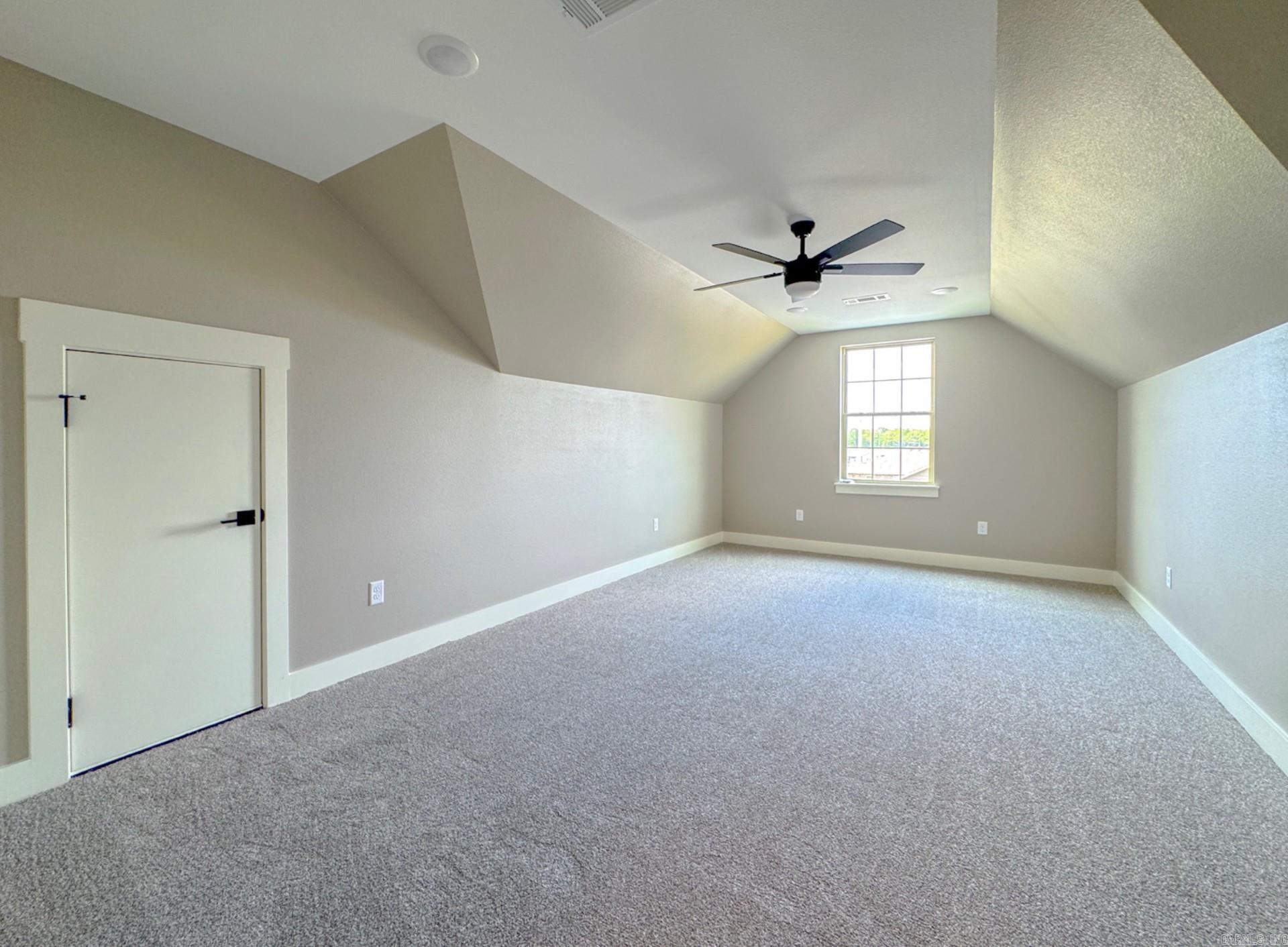 CARDINAL VALLEY - Residential